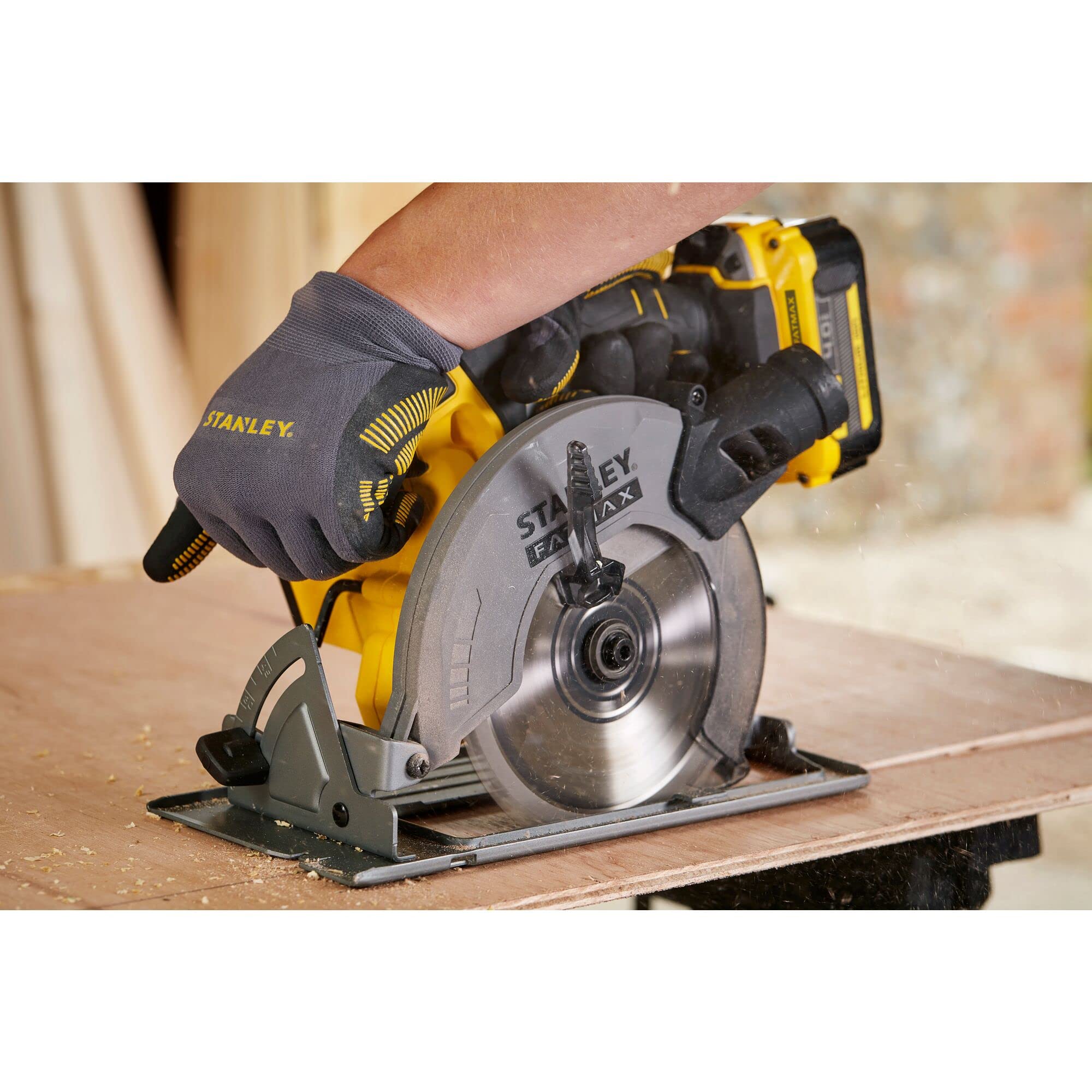 STANLEY SFMCS500B-XJ Sierra Circular V20 Lithium-Ion 18V SIN BATERÍA