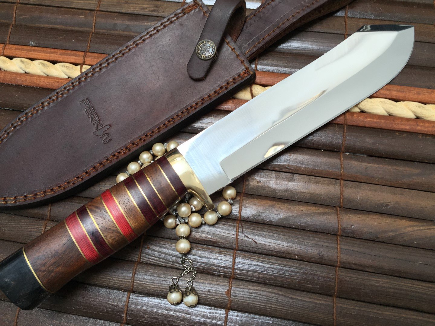 Coltello da caccia fatto a mano personalizzabile.