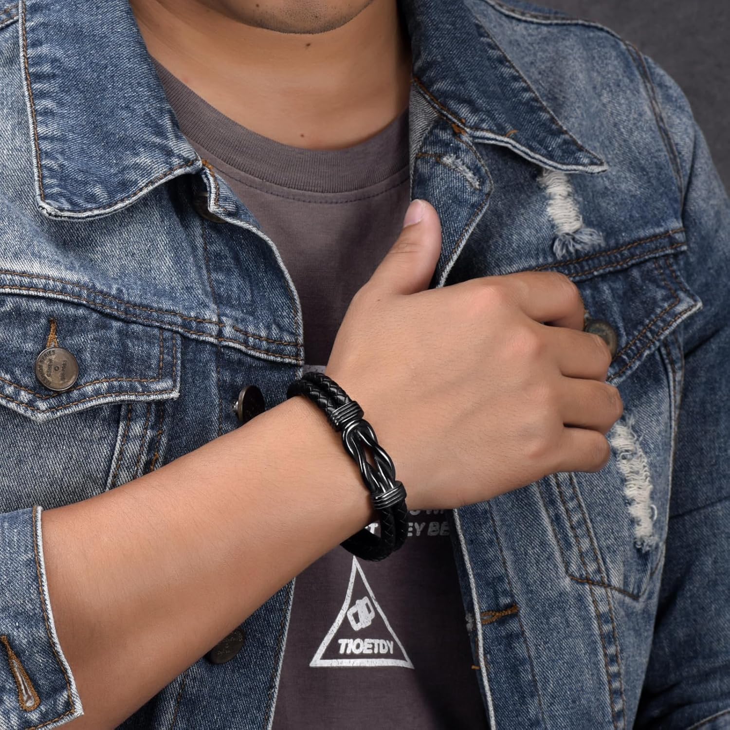 Udefw Infinity Bracelet for men，Men's Braided Leather Bracelet with Stainless Steel Knot Design, Brown/Black Woven Leather Bangle with Secure Clasp, Vintage - Style Wrist Jewelry for Daily Wear