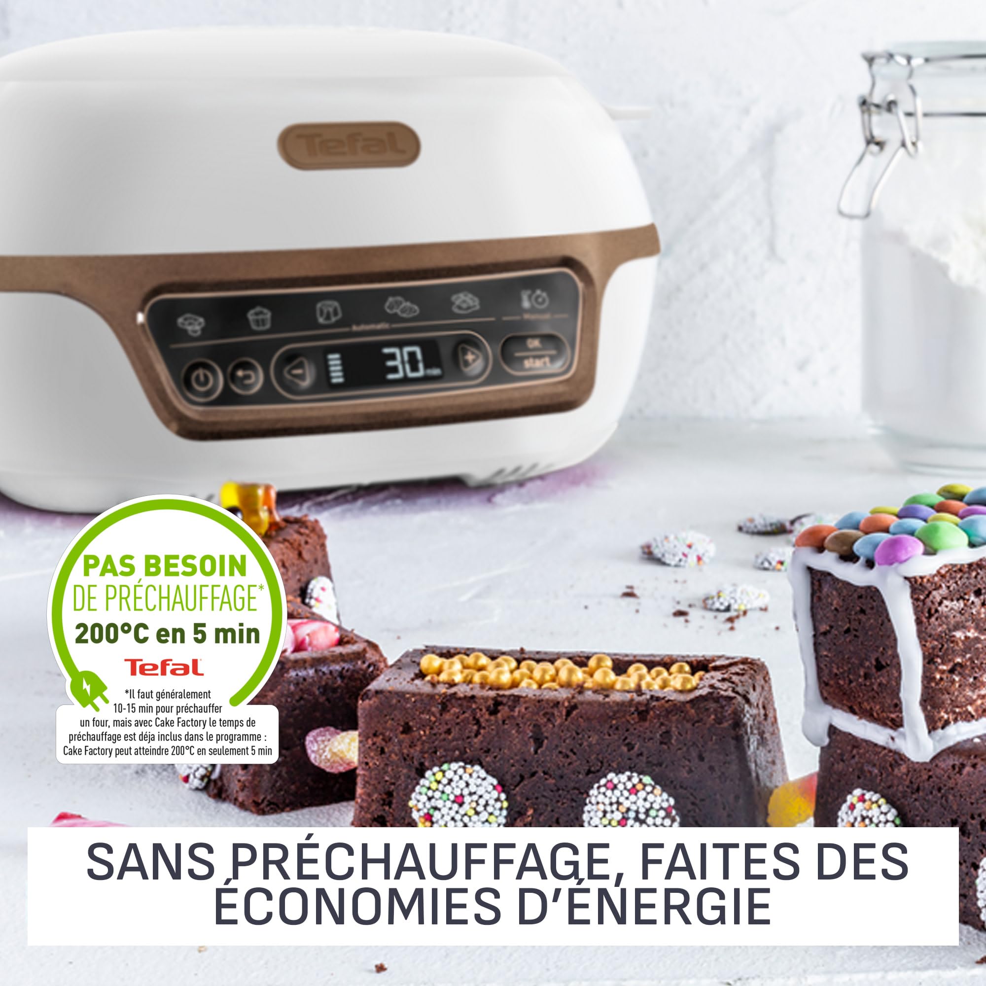 Tefal Cake Factory, Four à gâteaux intelligent, 5 programmes auto + mode manuel, Moules madeleines et donuts inclus, YY5726FG