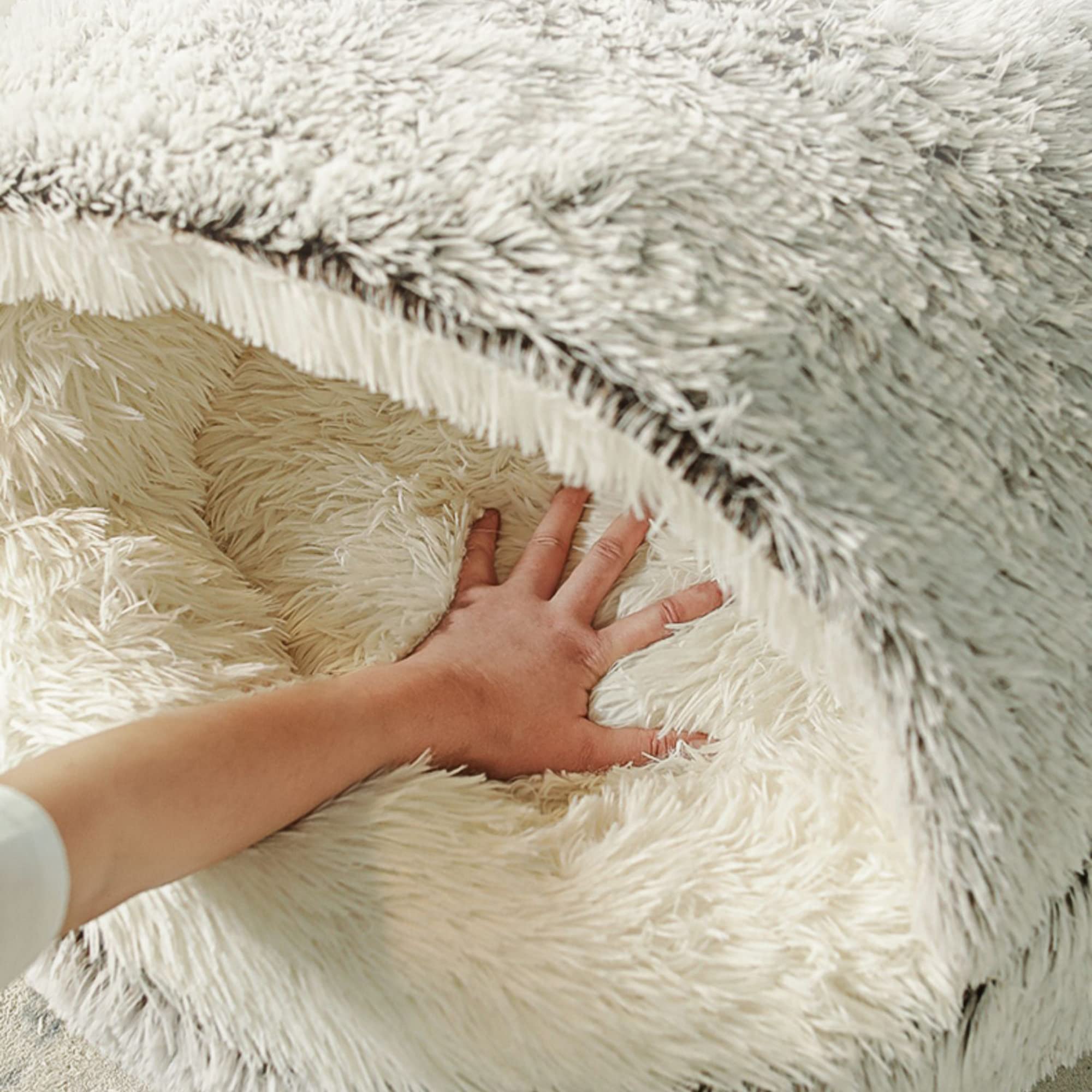 SEDOXX Plush Kitten Bed Cat Bed Anti Anxiety Fluffy Calming Bed for Medium Small Dog Sleeping Bag Soft Donut Cuddler Pet Nest Pet Bed for Indoor Cats,Plush,35cm,Green