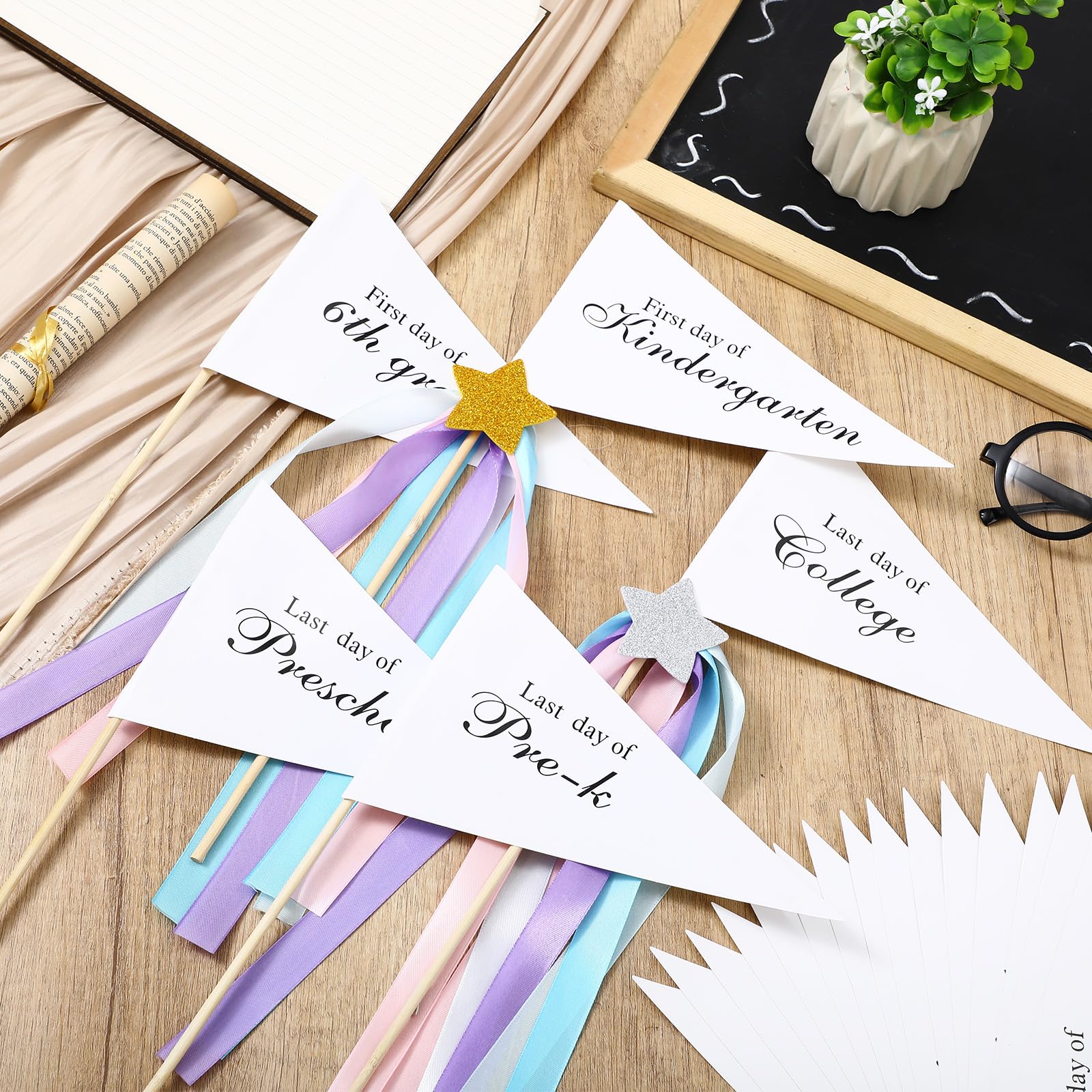 TaoBary 34 Packs First Day and Last Day of School Flag, DIY Back to School Pennants 17 Grades Make Your Own Photo Prop Signs with Ribbons, Glitter Stars and Stick for College Photo Props