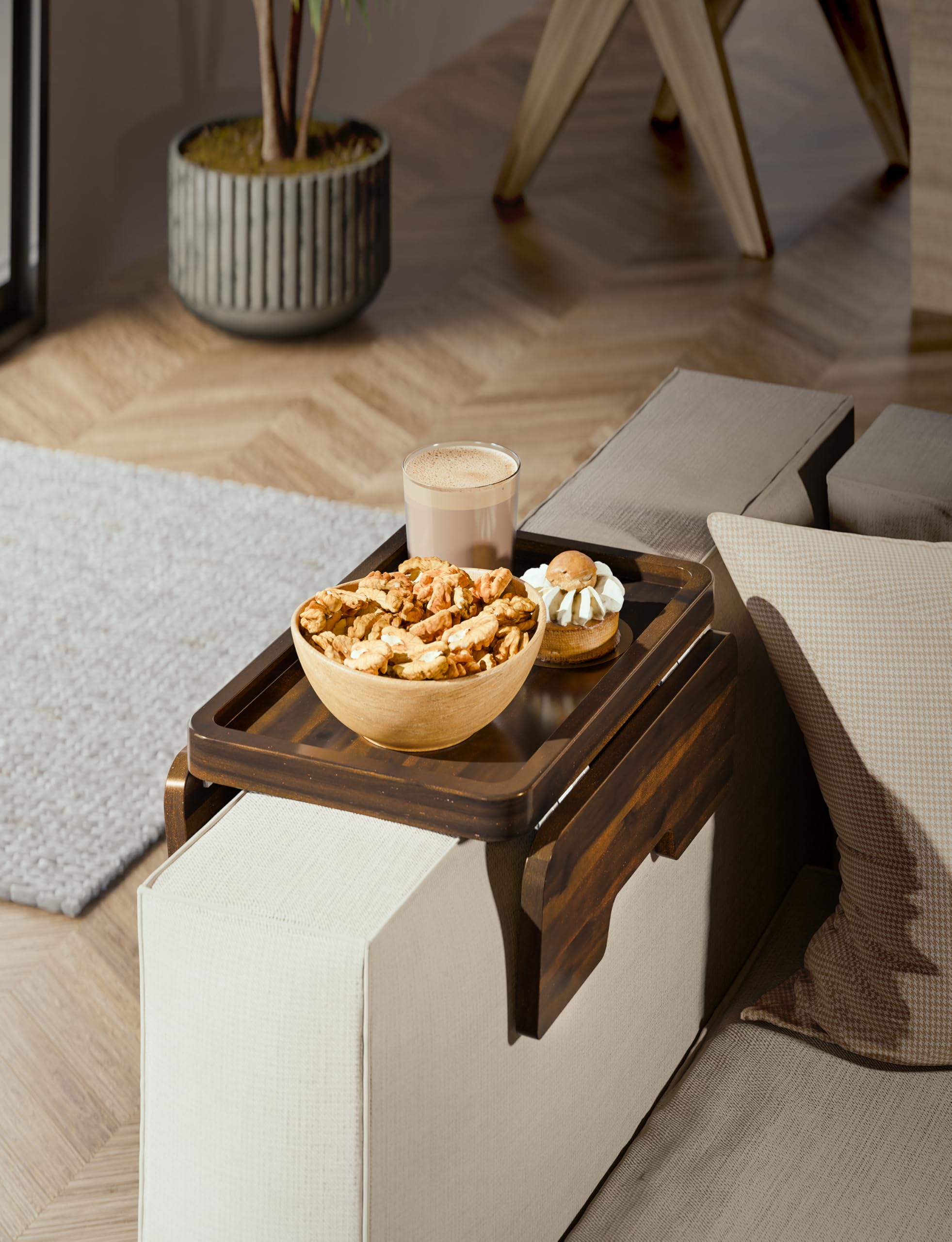 HOLANA Bandeja para reposabrazos de sofá de madera de acacia, doble bisagra, clip de mesa, mesa para reposabrazos de sofá, mesas auxiliares de madera para espacios pequeños para comer y beber