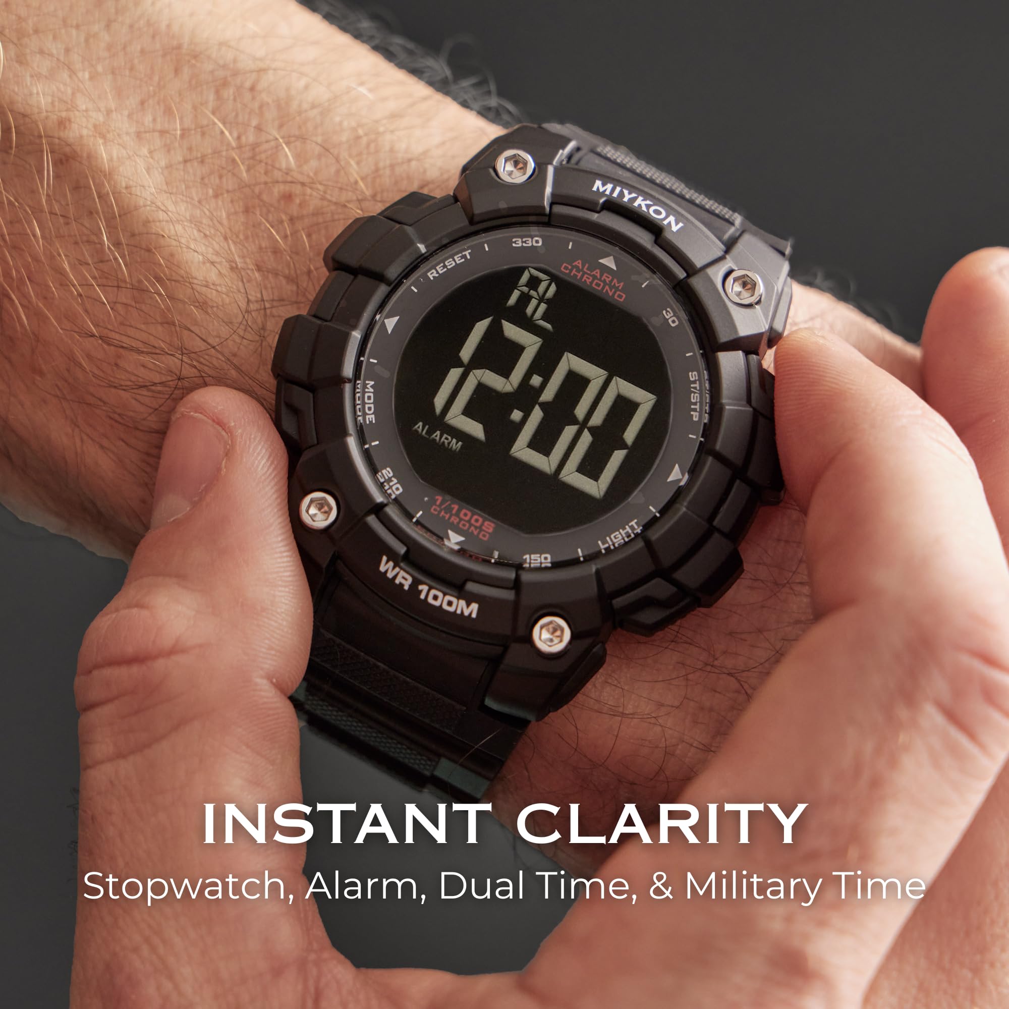 Miykon Montre militaire pour homme – Montre tactique à grand écran construite avec de la résine résistante aux chocs, étanche à 100 m, super illuminateur, chronomètre, alarme, double heure, heure