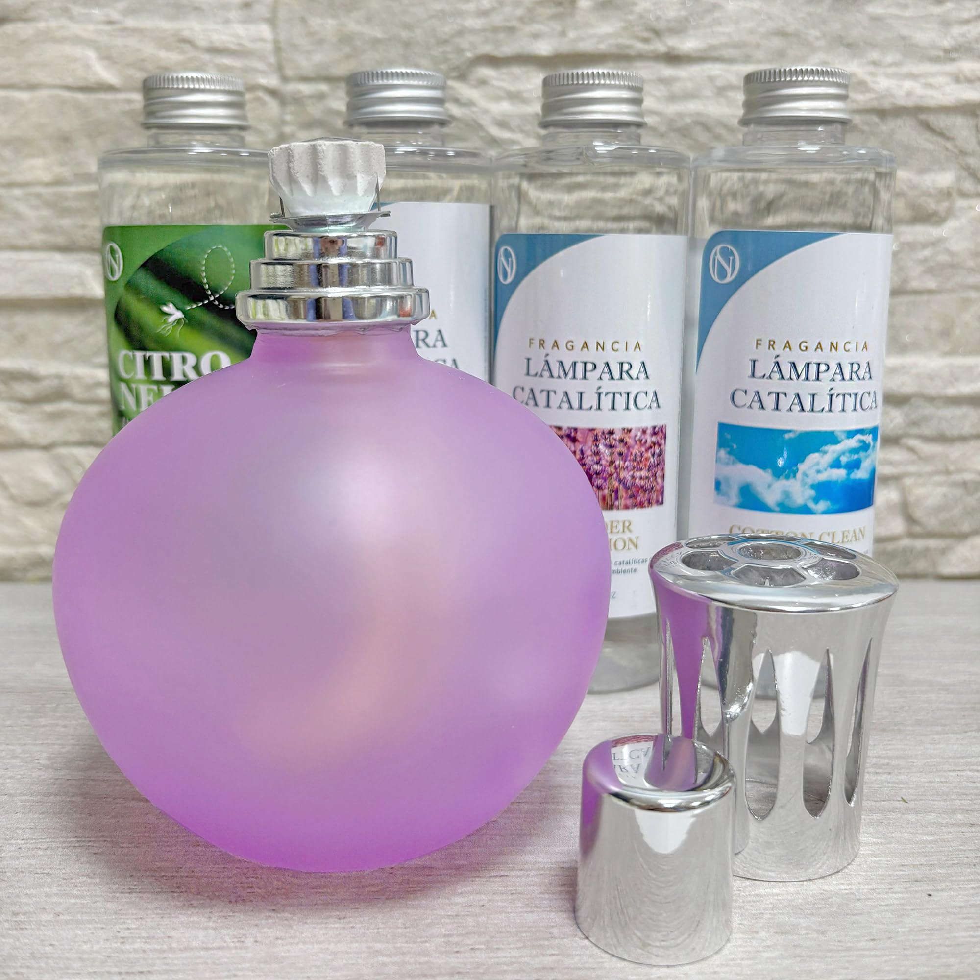 Pack Ahorro Lámpara Catalítica Fucsia Mate + Fragancia Provence Breeze (500ml) + Limpiador Neutro (200ml) + Mecha de Repuesto