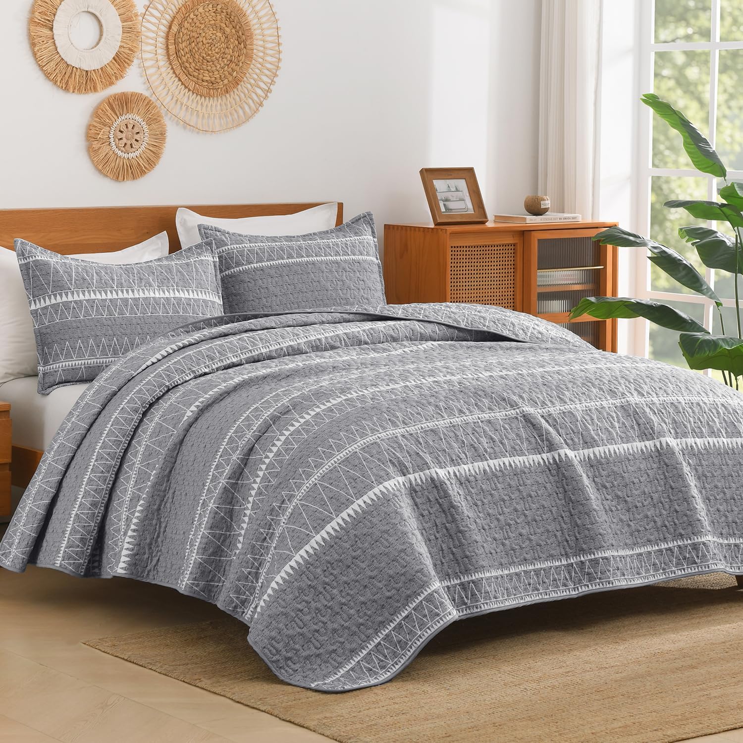Andency King Size Quilt Set Grey, 3 Pieces Boho Striped Bedspread