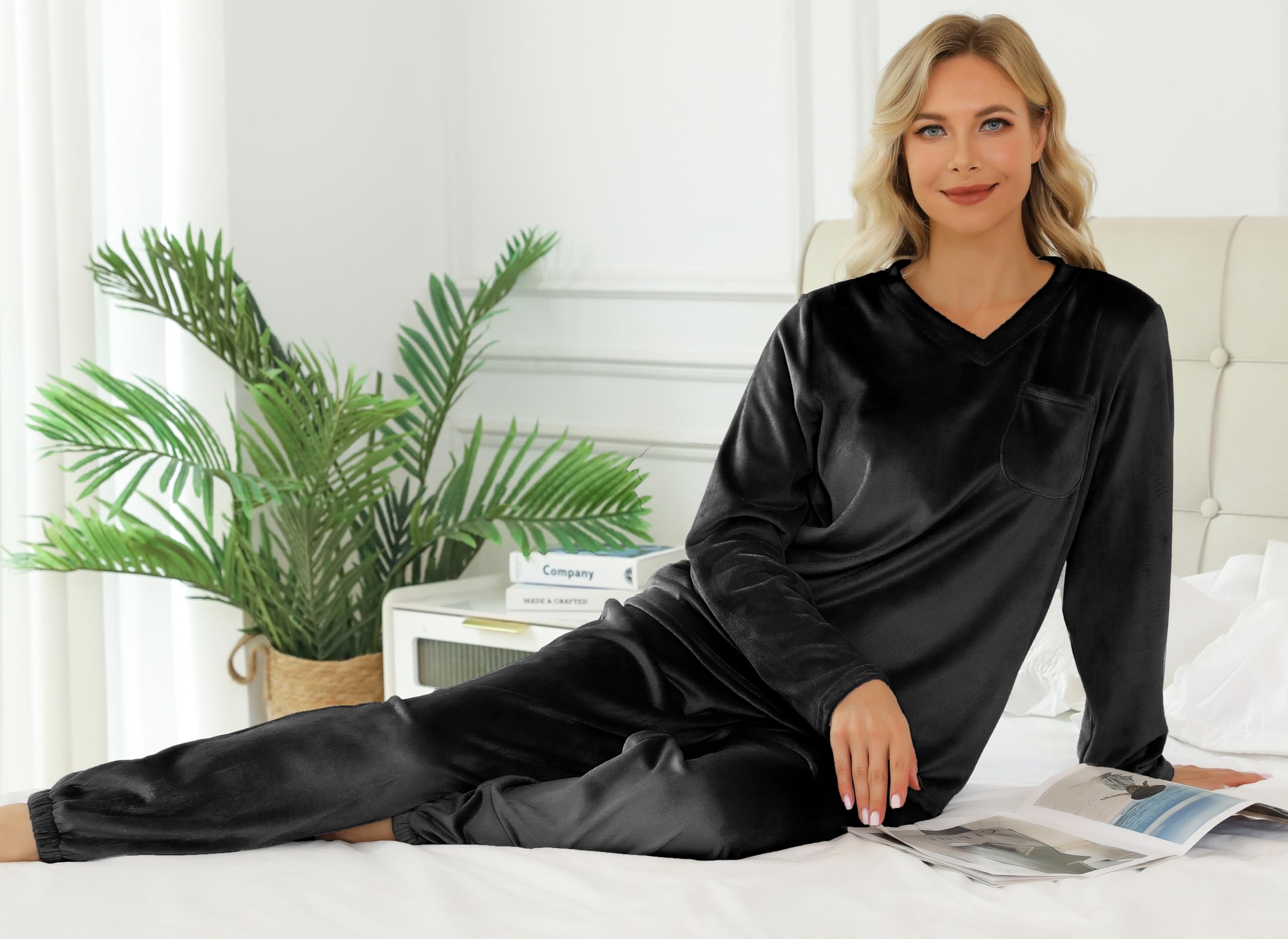 Vlazom Pyjama Femme Hiver Polaire Ensembles de Pyjama Vêtements de Nuit | Flanelle Douce et Chaude, Poche Poitrine Pratique, Col V Élégant, Disponible en Plusieurs Couleurs Unies
