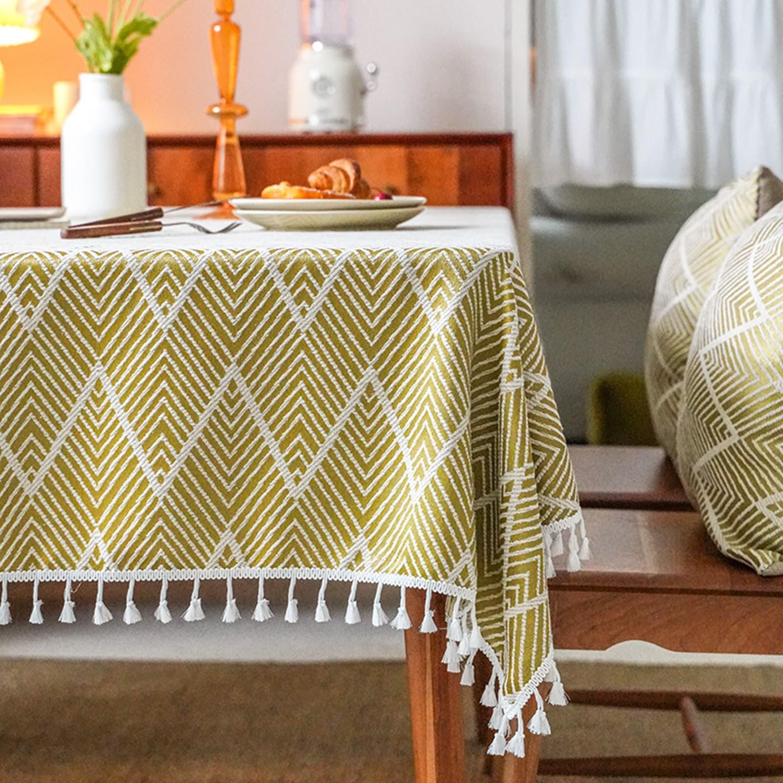 Daesar Manteles Cocina Rectangular,Mantel Lino Antimanchas Rayas Onduladas con Borlas Mantel Amarillo,140x220CM(87x55Inch)