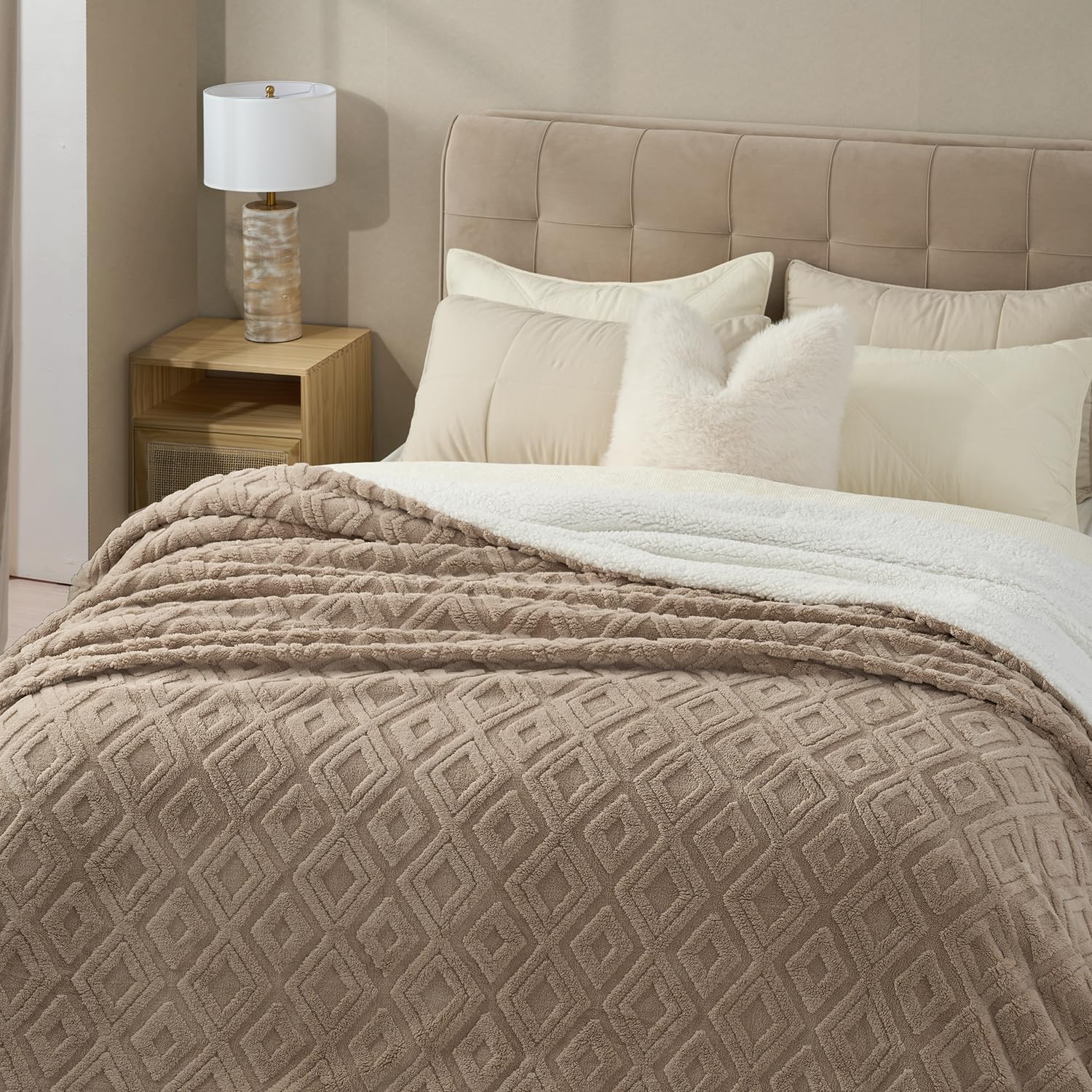 Jacquard Boho Sherpa Fleece Throw Blanket for Couch, Super Soft Cozy Fuzzy Plush Blankets for Winter, Reversible Thick Warm Blanket for Bed, Sofa, Living Room, Khaki Tan, 108" x 90"