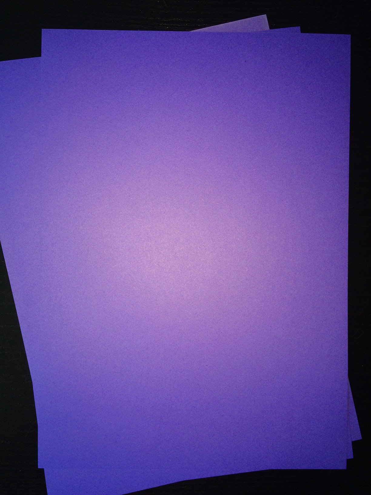 100 Blatt DIN A3 blau-violettes Papier 120g/m² bedruckbar - komplett durchgefärbt