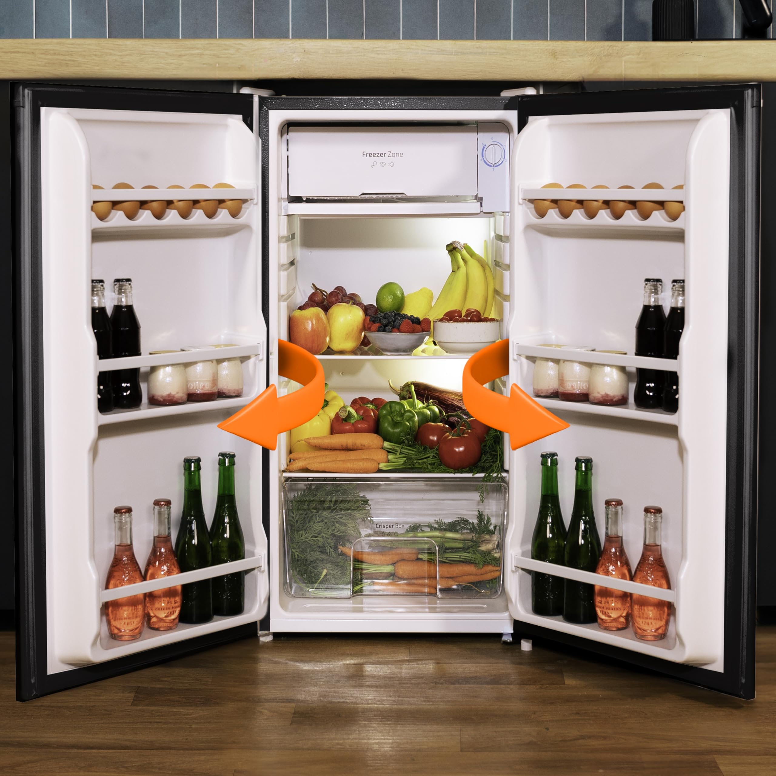 Cecotec Nevera Pequeña Frigorífico Mini Retro 91L 1 Puerta Bolero Coolmarket TT Origin 90 Black E. Frigorífico Sobremesa, 83cm de Alto y 47cm de Ancho, Bajo Consumo, Temperatura Regulable — view 4