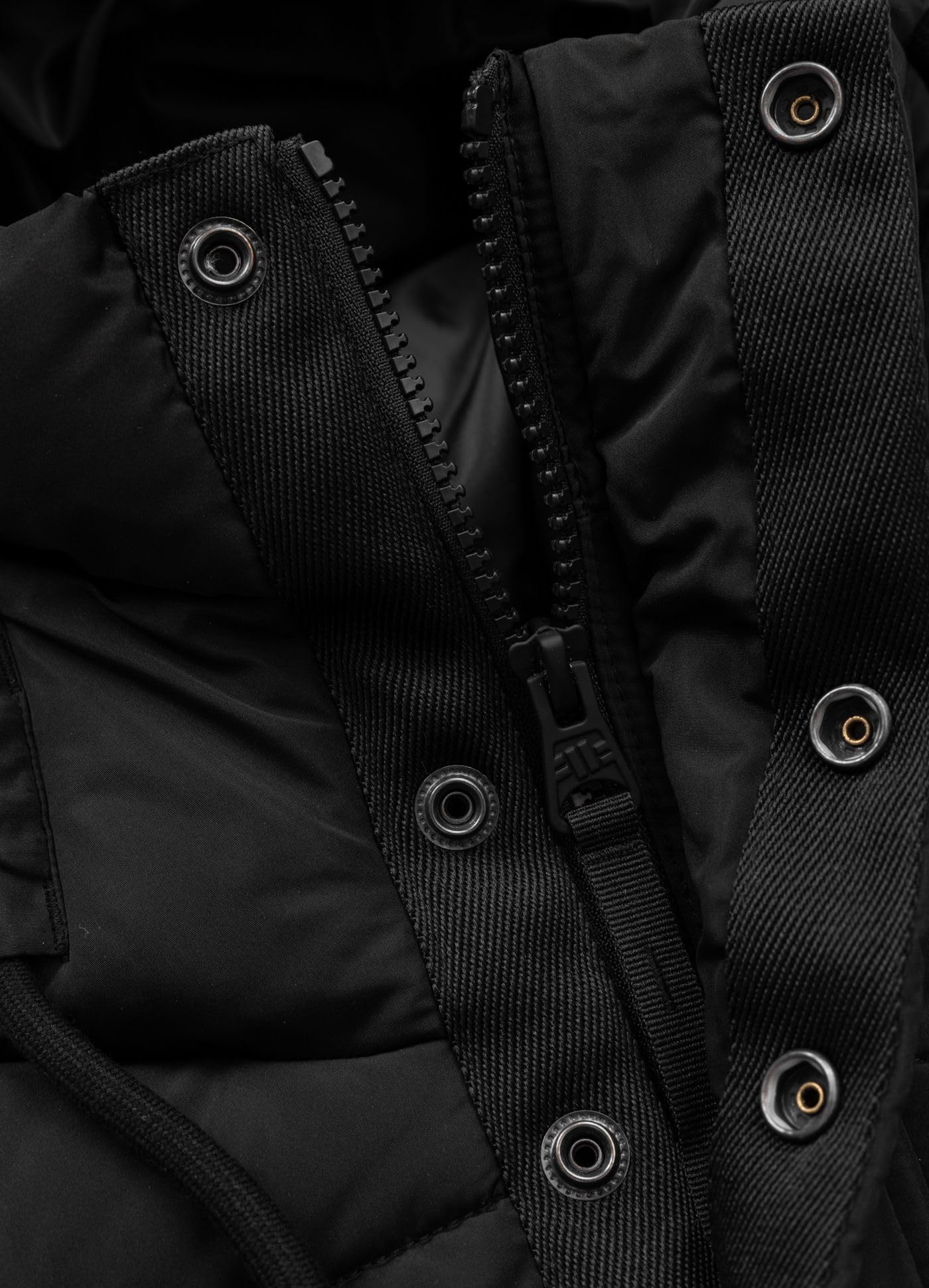 PITBULL Damen Winterjacke AMALIA – Wattierte Steppjacke mit Kapuze, warm gefüttert, winddicht, wasserabweisend, modische Winterbekleidung