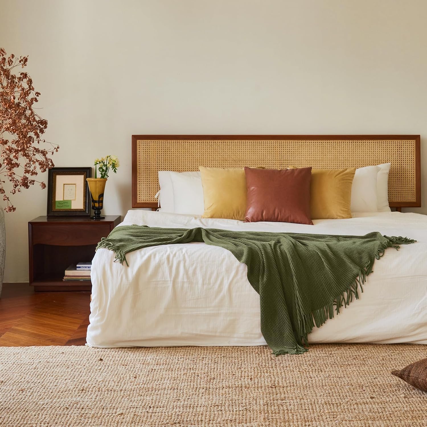 lifein Throw Blanket for Couch, Soft Green Boho Decor Bed Throw,Cozy Knitted Chenille Farmhouse Lightweight Throw(Olive Green,50 * 60")