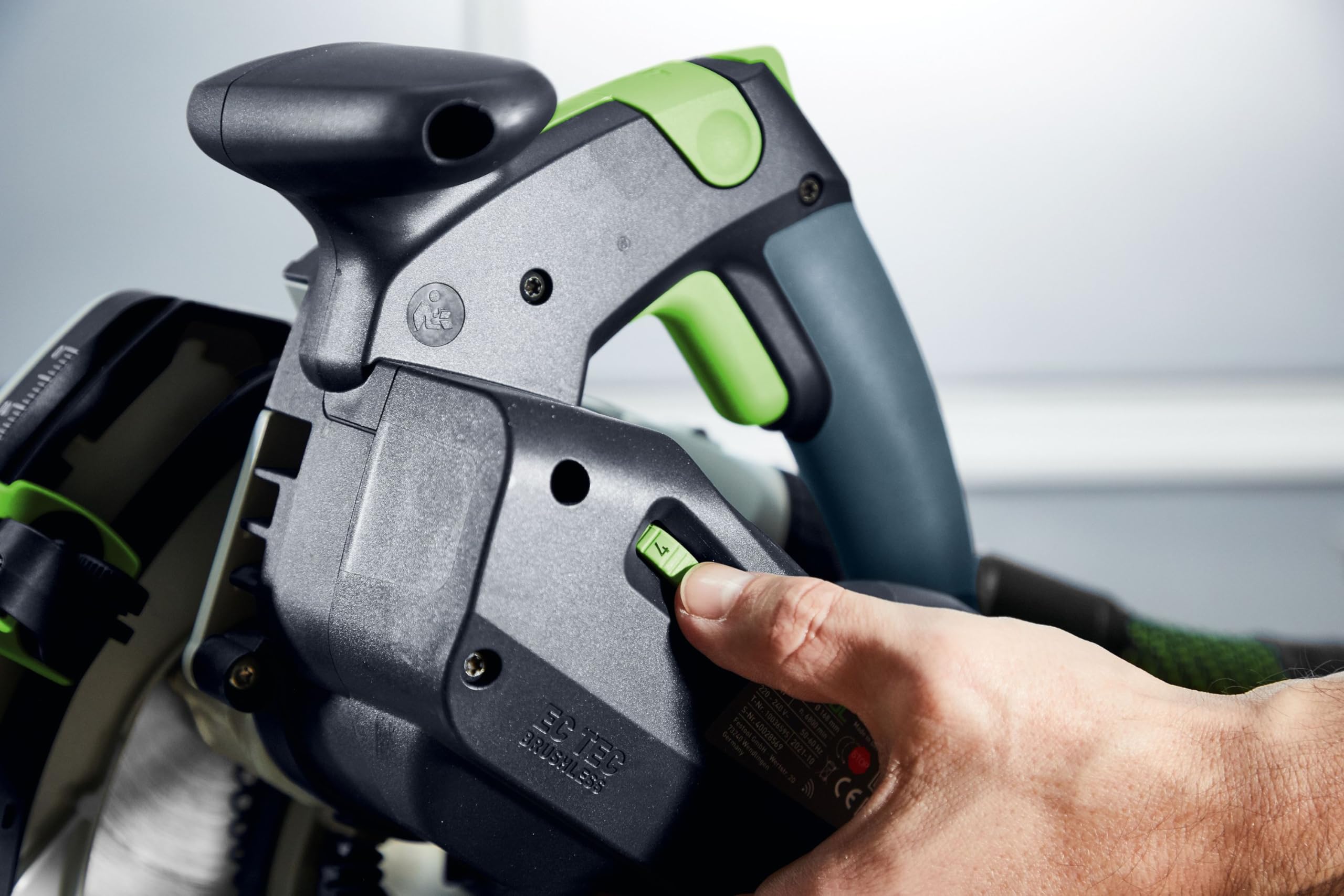 Festool TS 60 K Sierra de Inmersión 1500 W - Ref. 577847 | Sierra sumergible profesional, profundidad 62 mm, ángulo -1° a 47°, extracción de polvo Ø 27/36 mm, velocidad 3000-6800 rpm