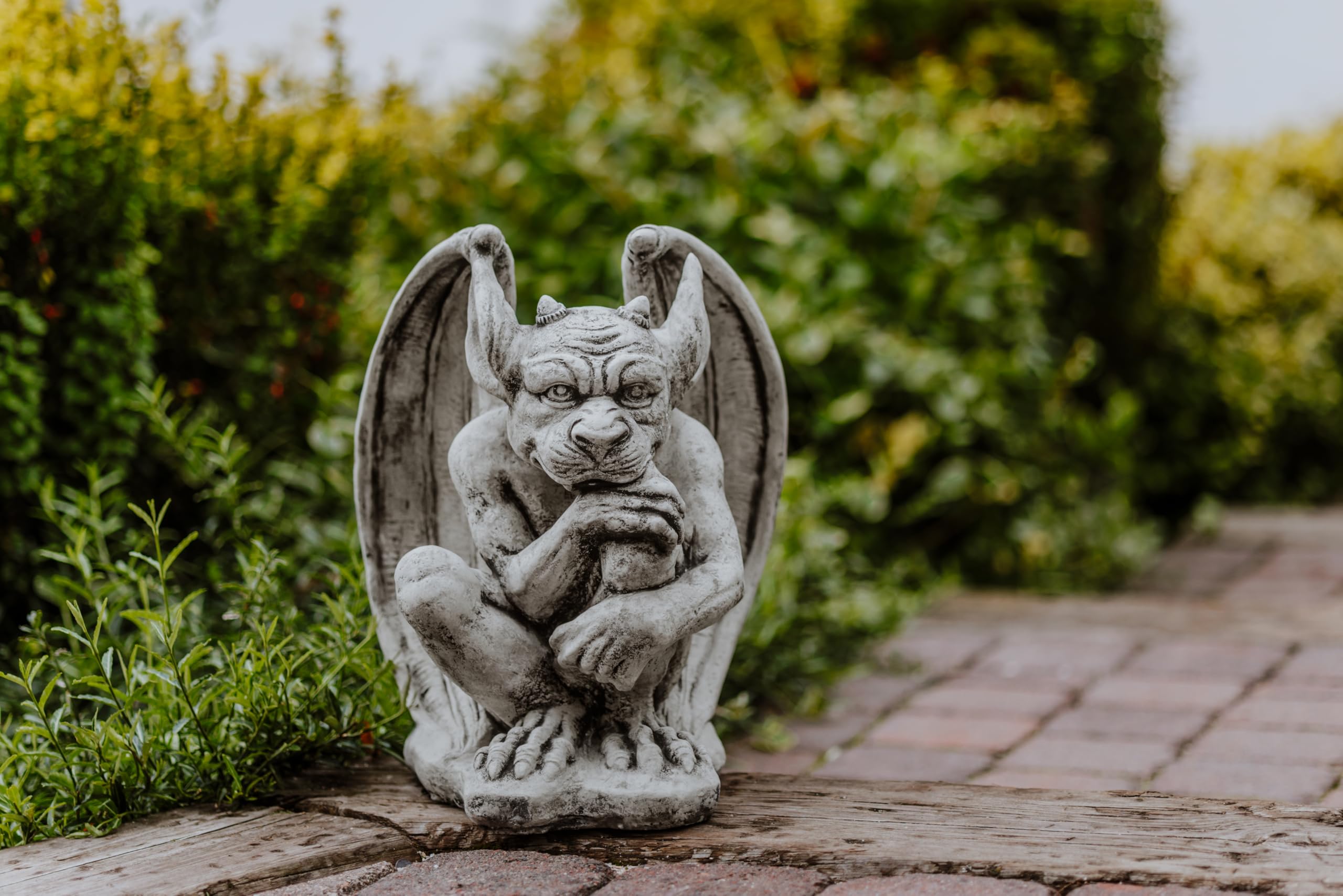 gartendekoparadies.de Grande massiccia figura di pietra Gargoyle - La guardia di guardia castone in pietra colata resistente al gelo