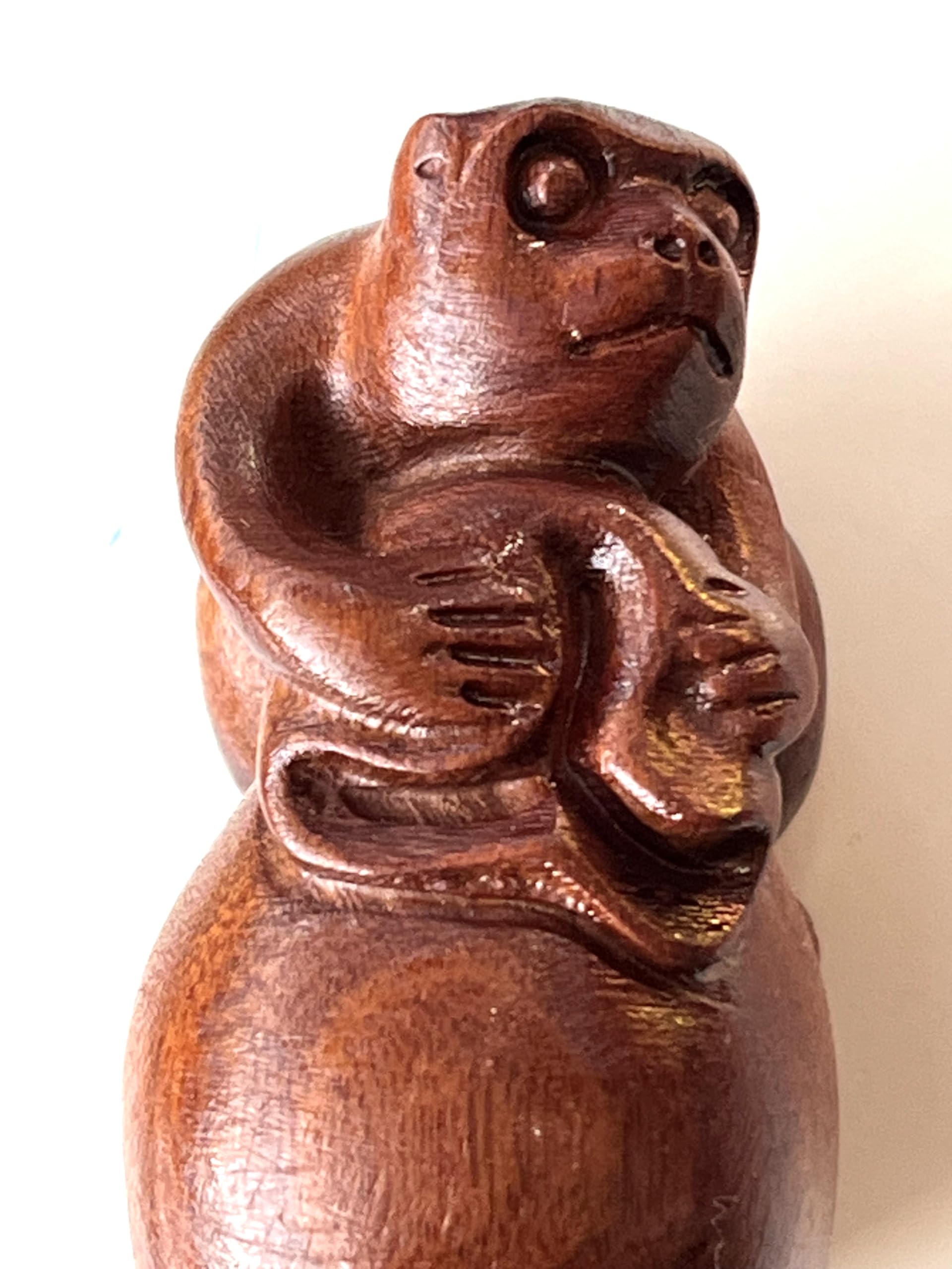 ARTCORE,Hand Carved Wooden NETSUKE, Monkey HELD A Bag, Brown