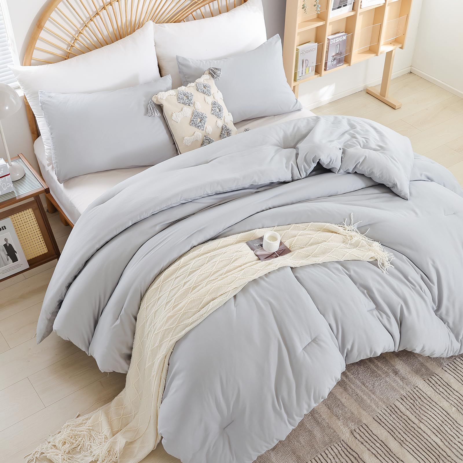 Light Grey Comforter Set King Size - 3 Pieces Lightweight Grey Solid Bedding Set - All Season Fluffy Microfiber Bed Set (1 Comforter, 2 Pillowcases)