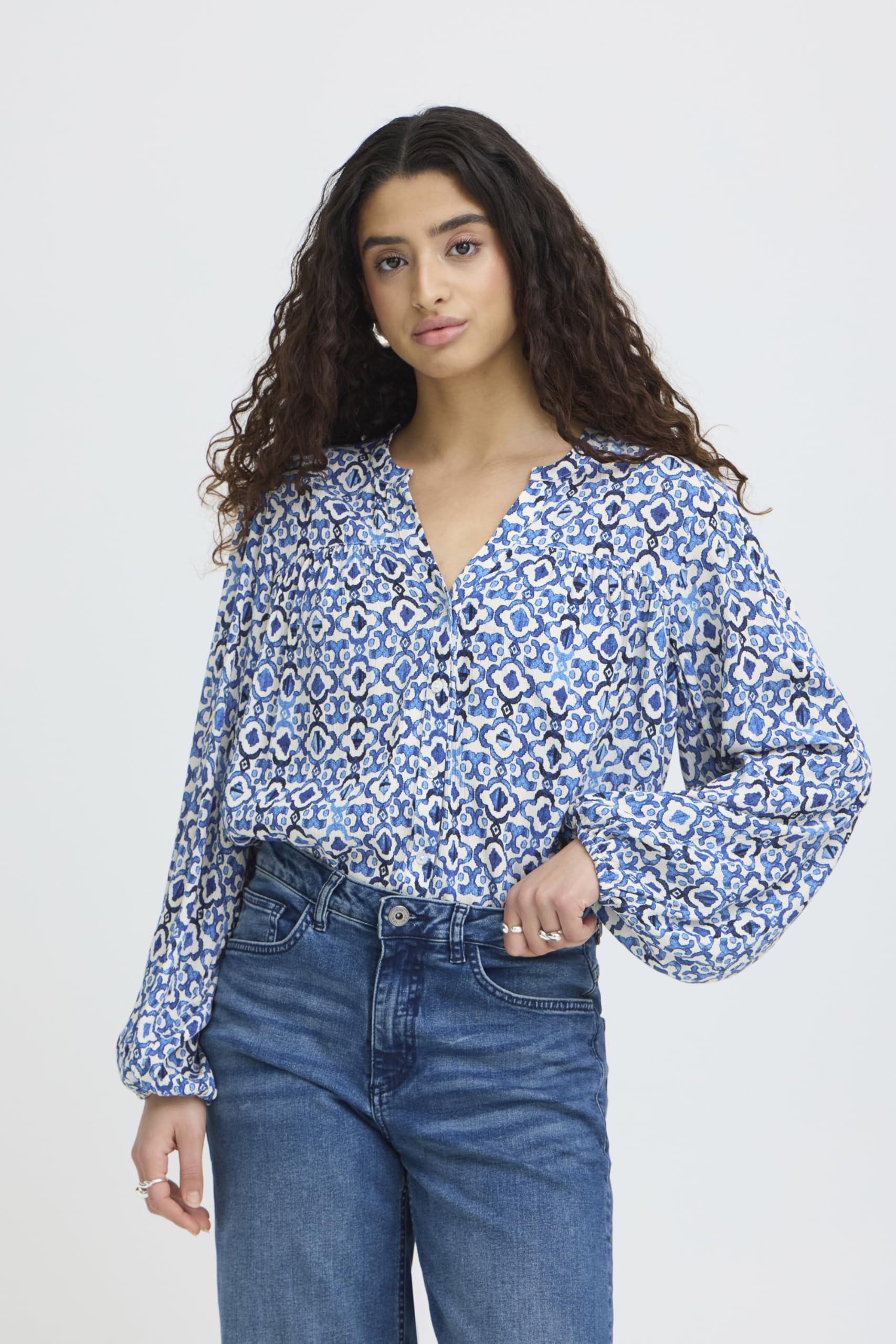 ICHI IHMARRAKECH Damen Bluse Shirt Blusenshirt mit 3/4-Arm Gemustert V-Ausschnitt Regular fit