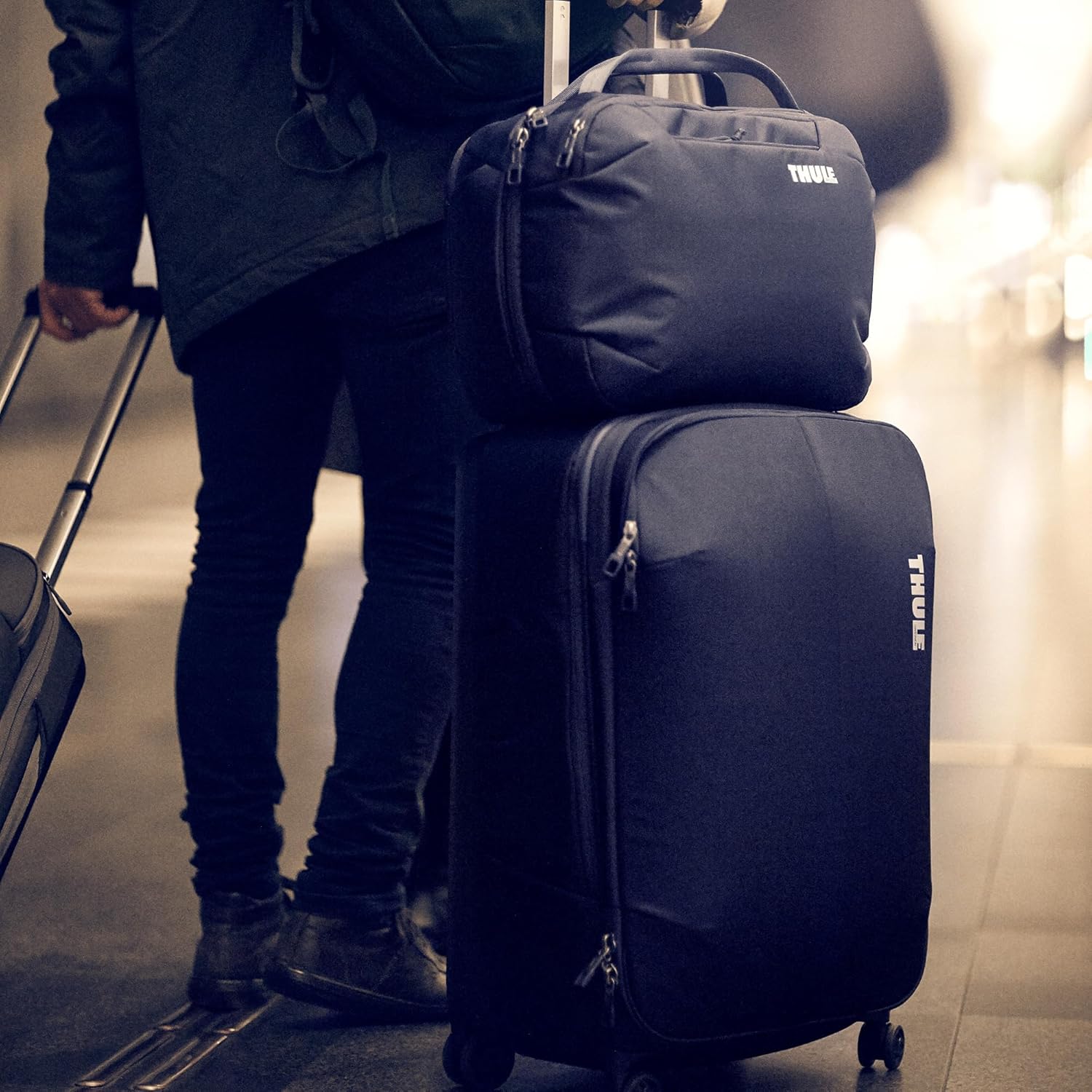 Thule Subterra Spinner 63cm/25 Black