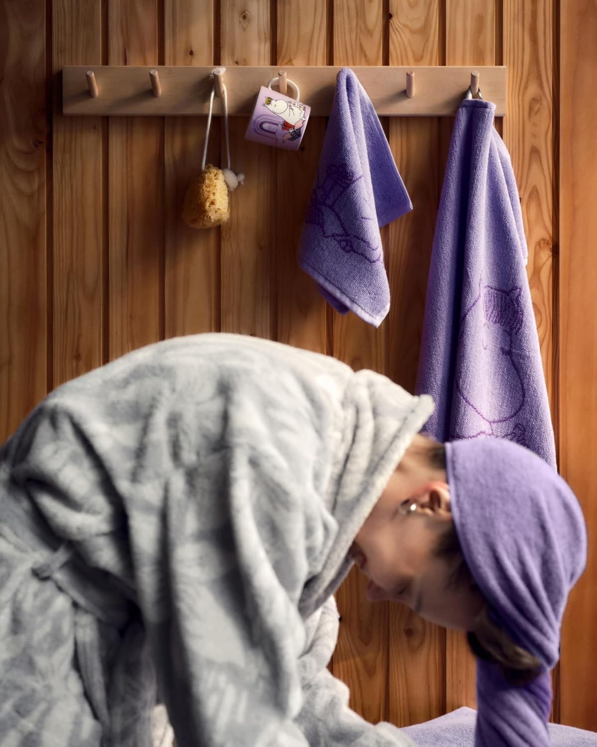 Moomin Bath Towel 27.5x55in Moominpappa Grey