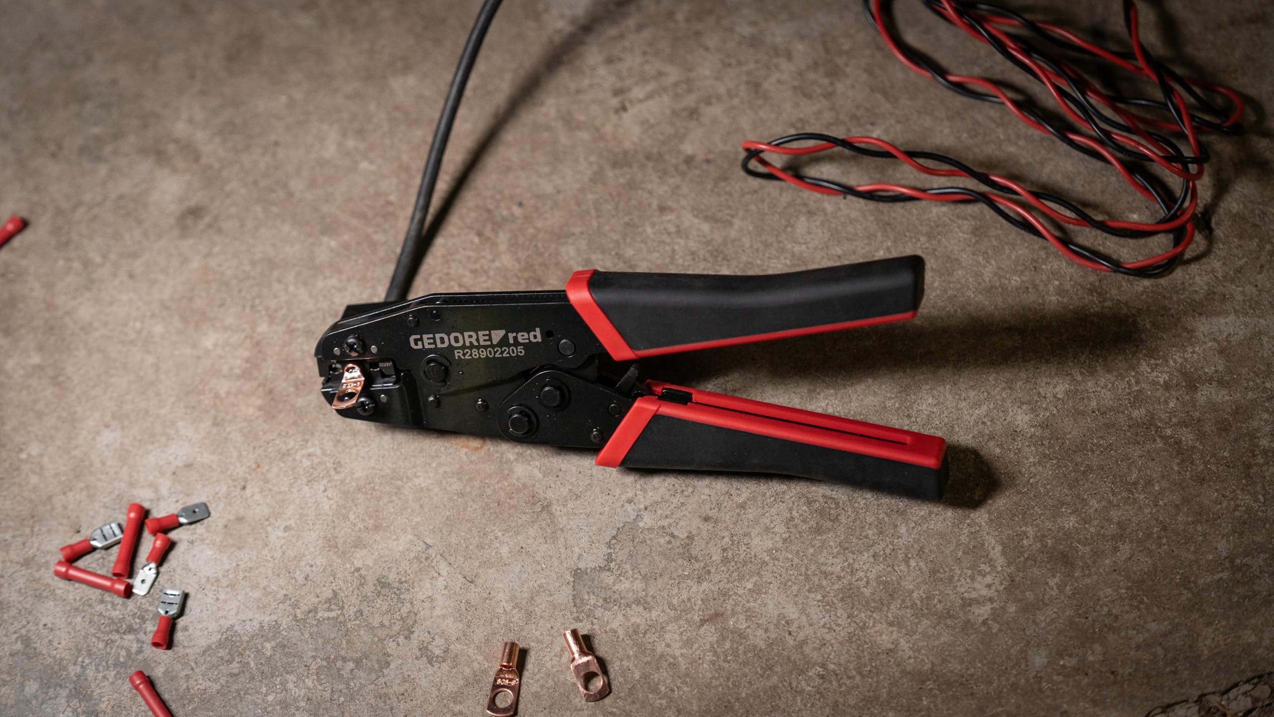 GEDORE red Crimpadora R28902205 | Crimpadora para conector solar MC4 | Para cable PV de 2,5/4/6 mm² | Herramienta de crimpado de precisión para instalación fotovoltaica