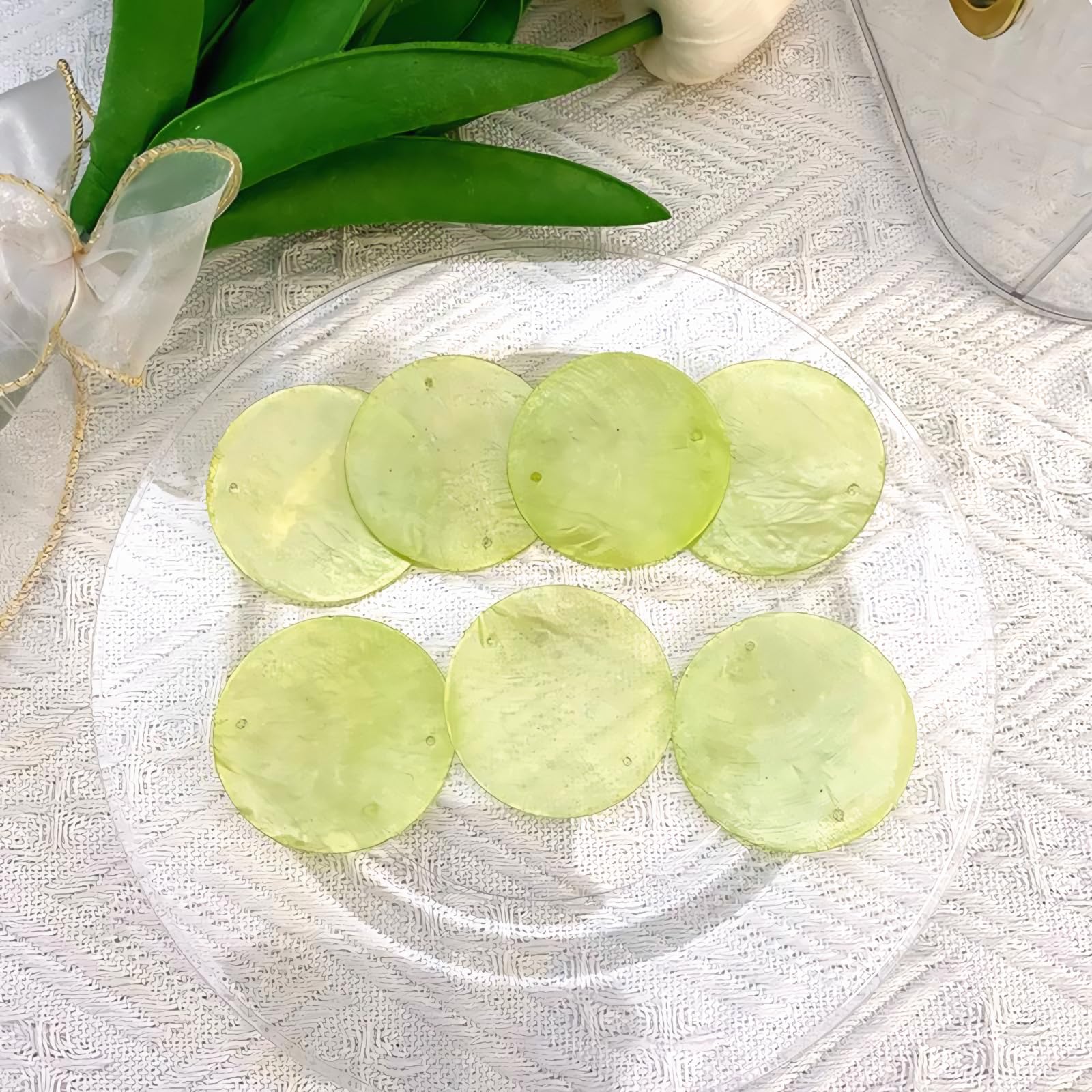 Amazon.com: 100PCS 2-in Round Shells Pieces with 2 Hole, Polished Round ...