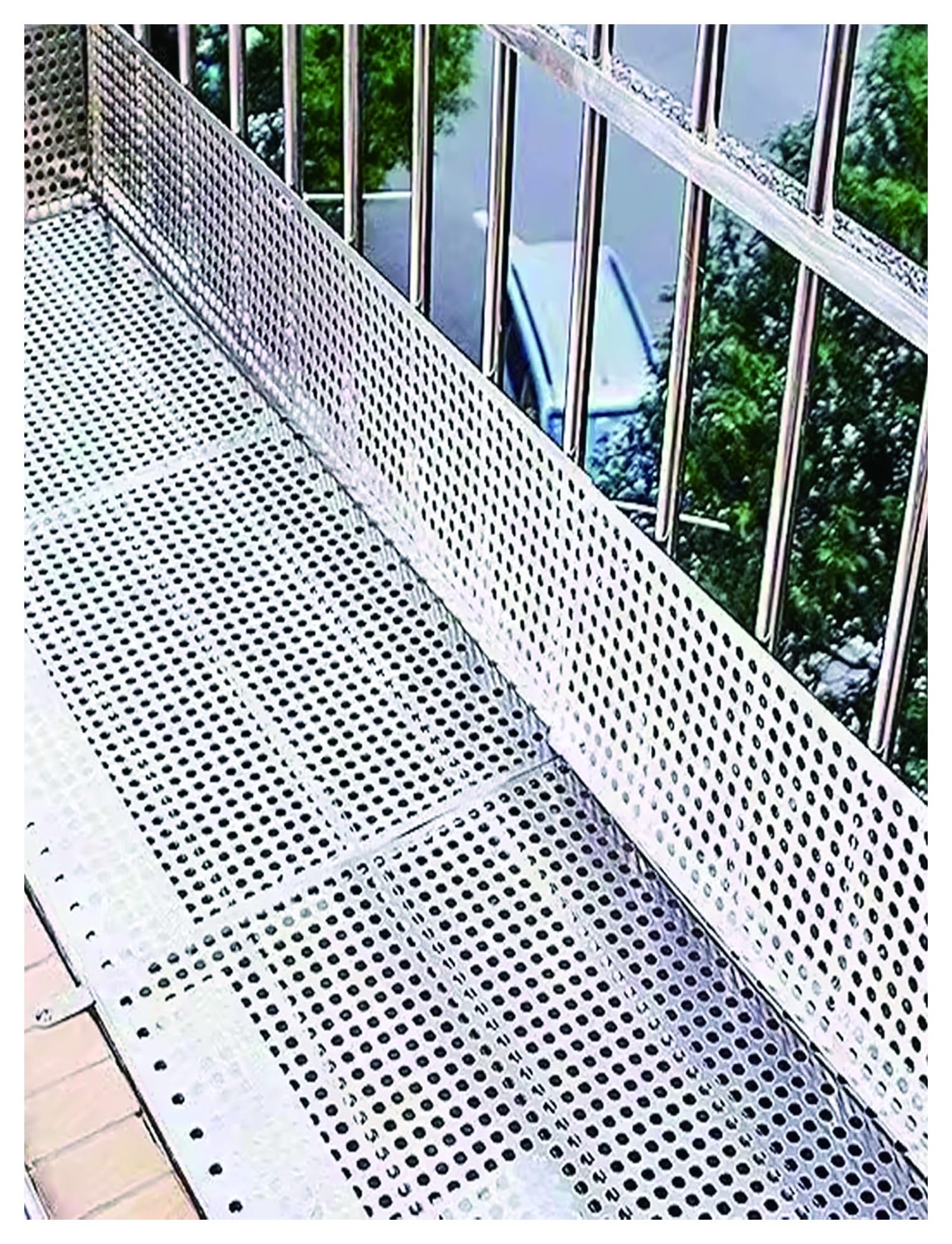 Plaque perforée en acier inoxydable 304 pour balustrade de jardin de 55 x 350 cm