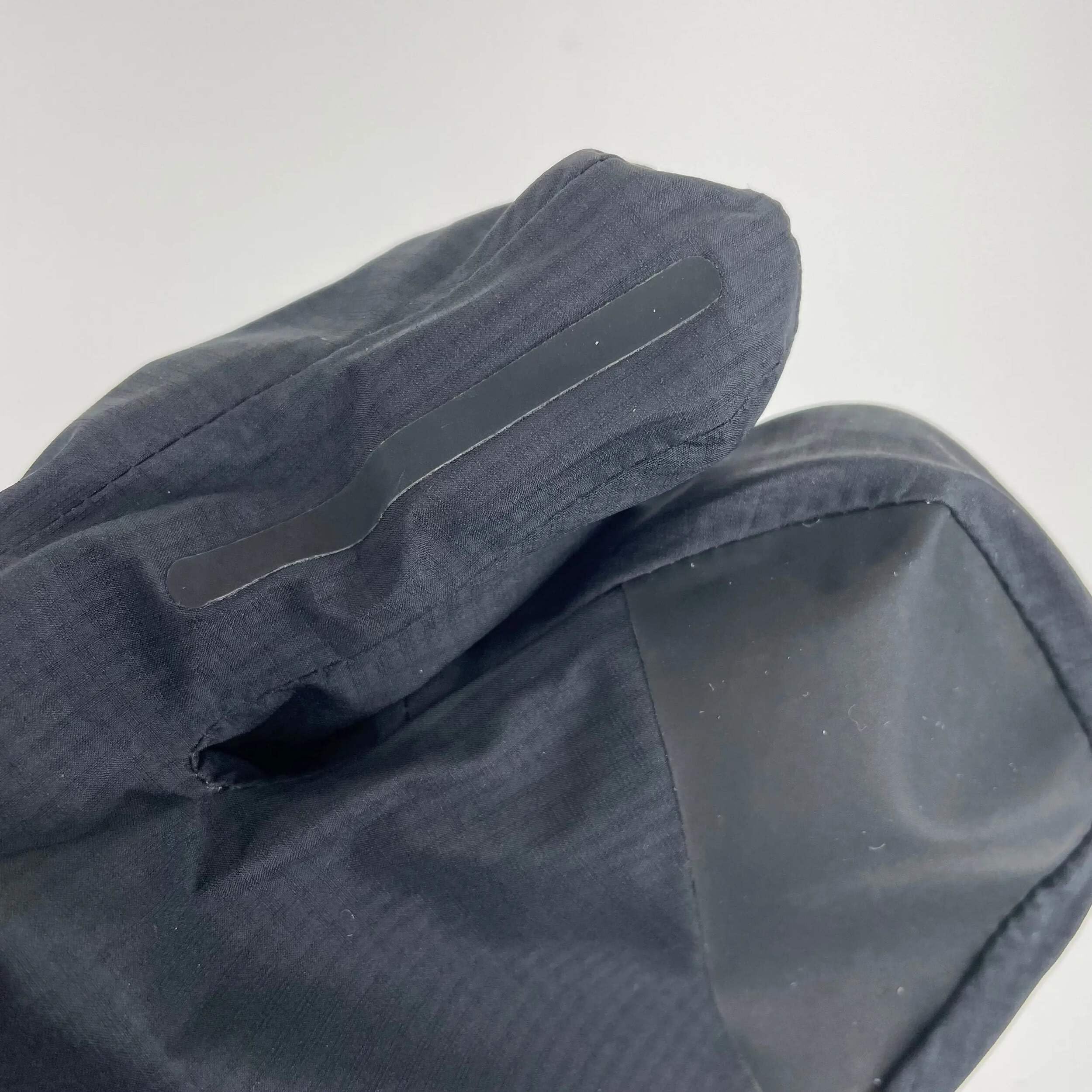 CG HABITATS Shell Trigger Mitten Black Large