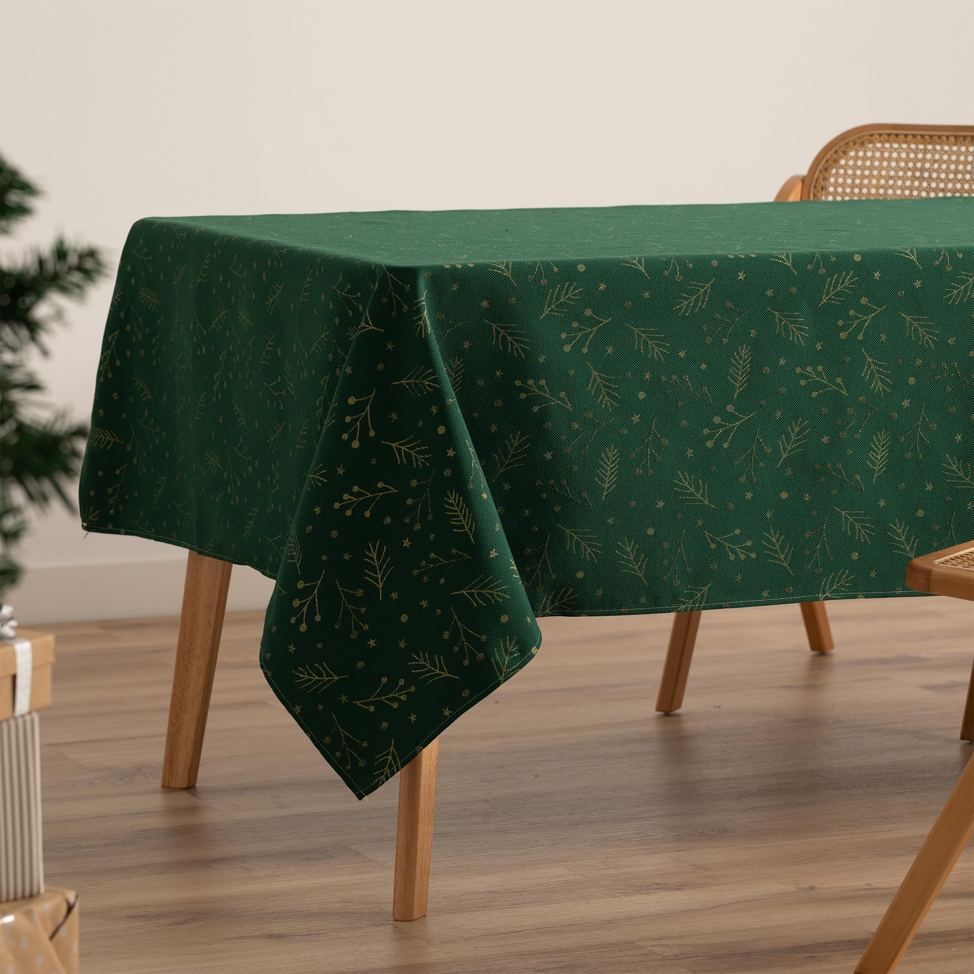 GAMUSI Tablecloth Christmas Jacquard Gold Thread Dining Table Rectangular Christmas Decoration 140 x 350 cm Green - Image 2