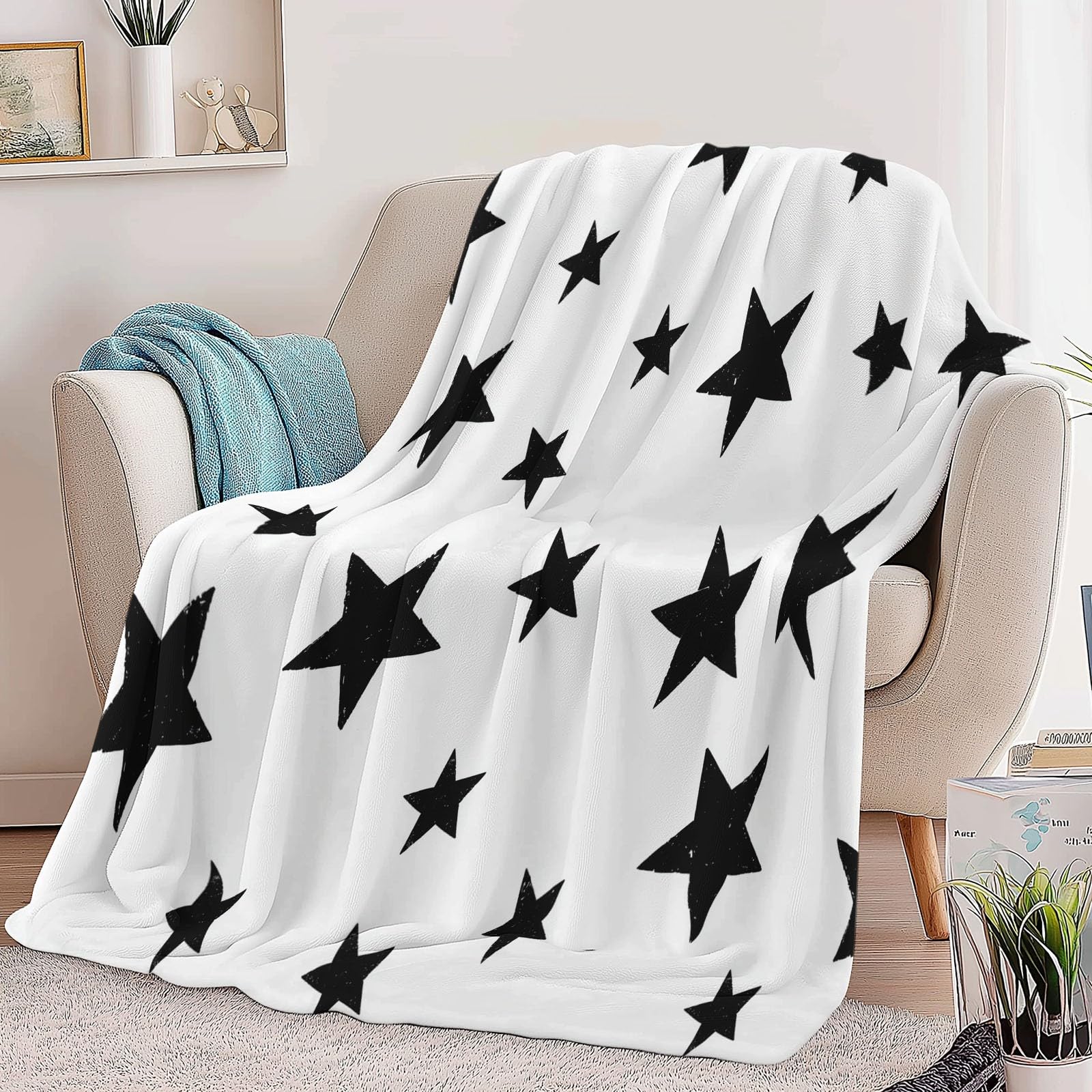 Flanelowy koc polarowy pięcioramienny minimalistyczny wzór w gwiazdę polar, narzuta na sofę Wygodny dwuosobowy koc na łóżko w kratę zimowy, 220 x 240 cm Jasny kolor