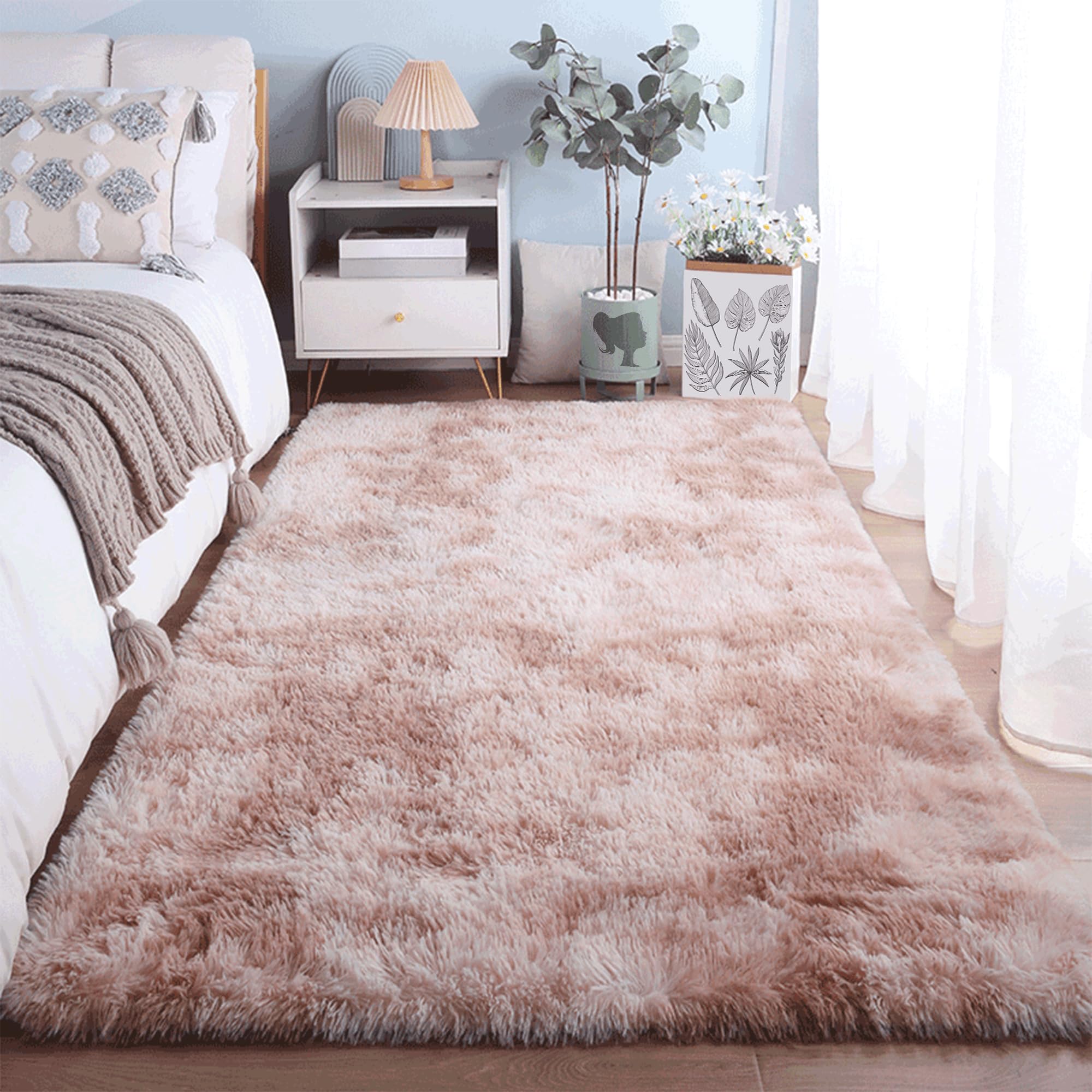 Tapis salon shaggy marron lavable pour simplifier l'entretien
