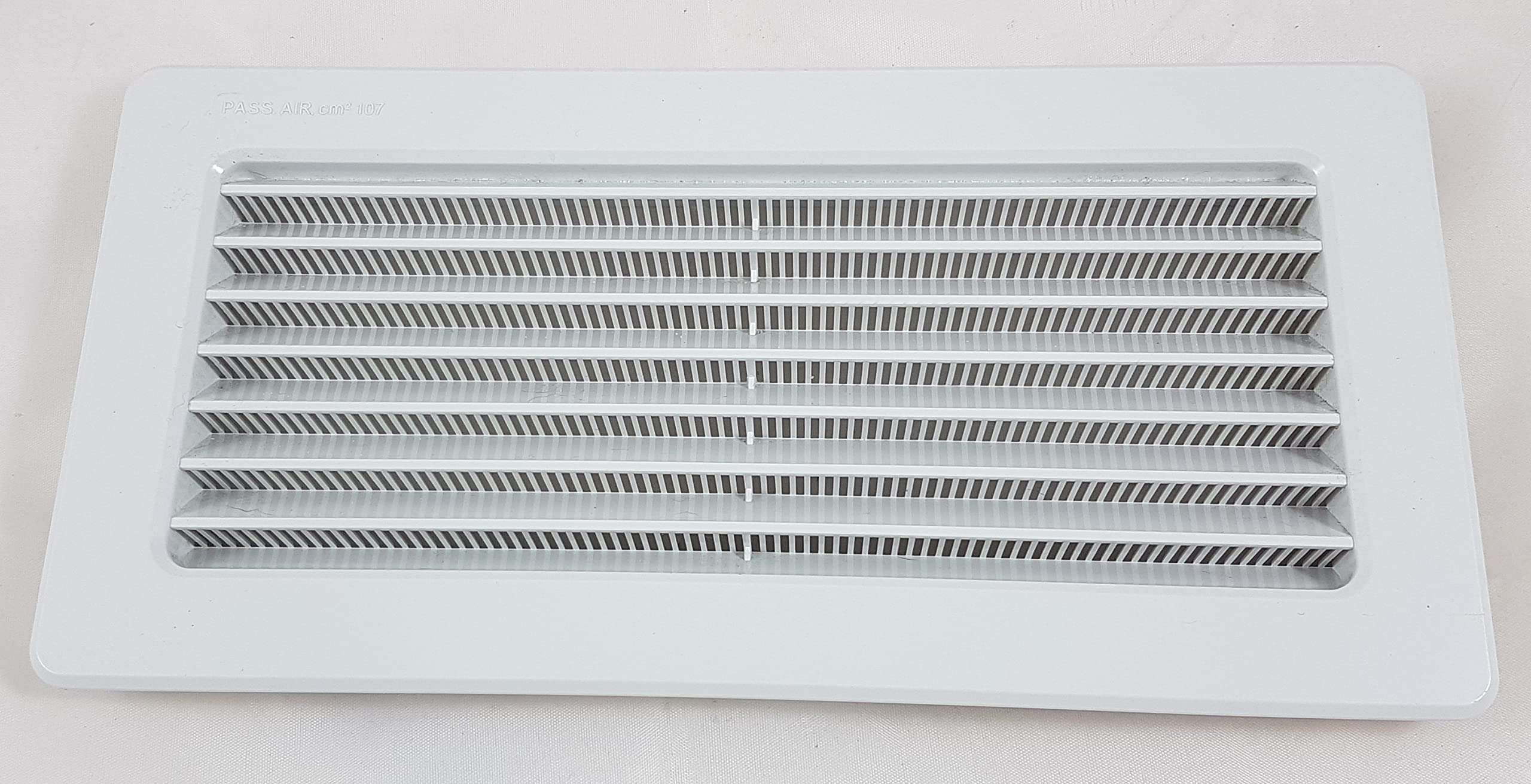 WETTERSCHUTZ-GITTER AUS KUNSTSTOFF FÜR DIREKTEN ANSCHLUSS AN FLACHKANAL 220X90 MIT FLACHKANAL SET