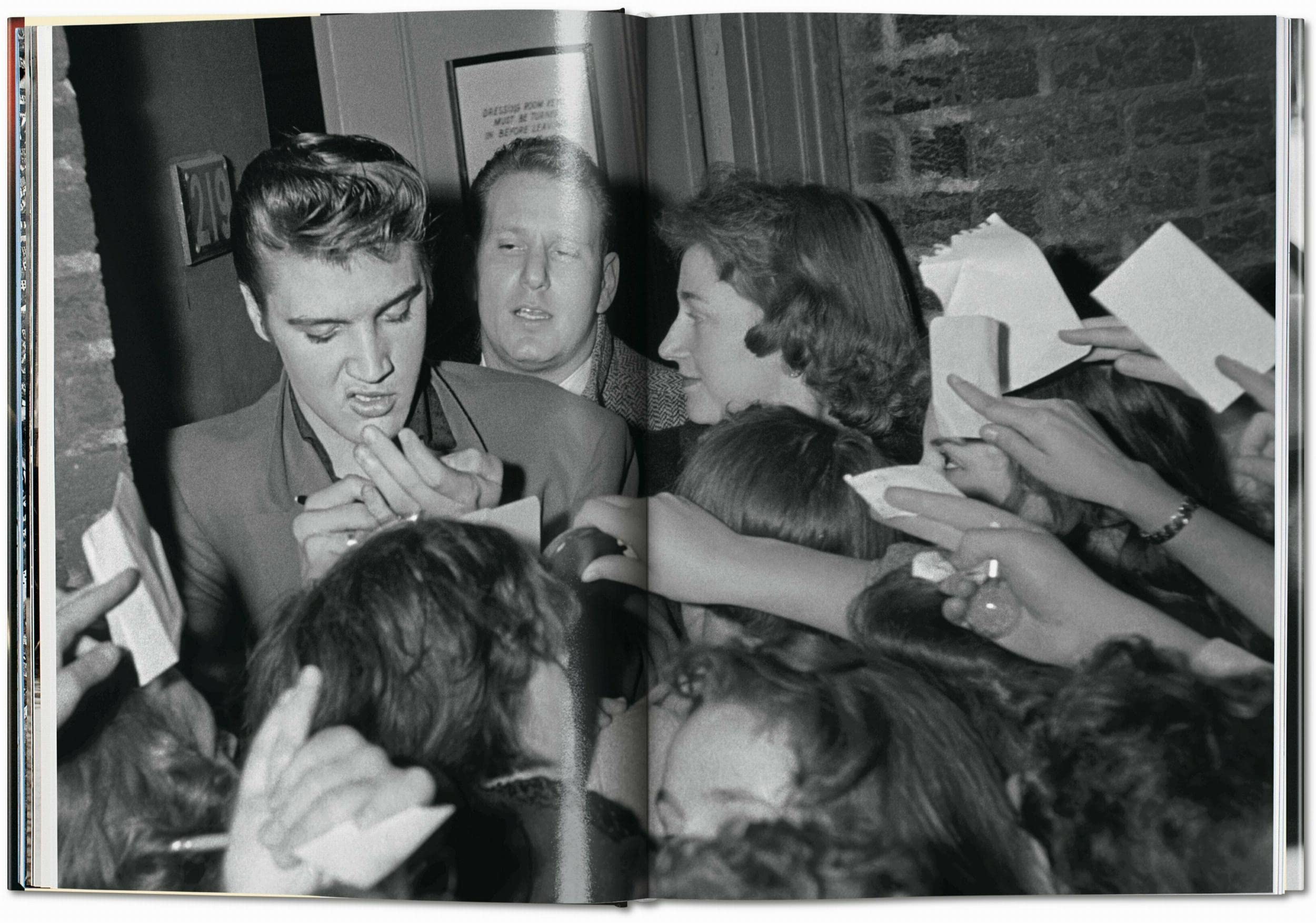 Alfred Wertheimer Elvis and the Birth of Rock and Roll