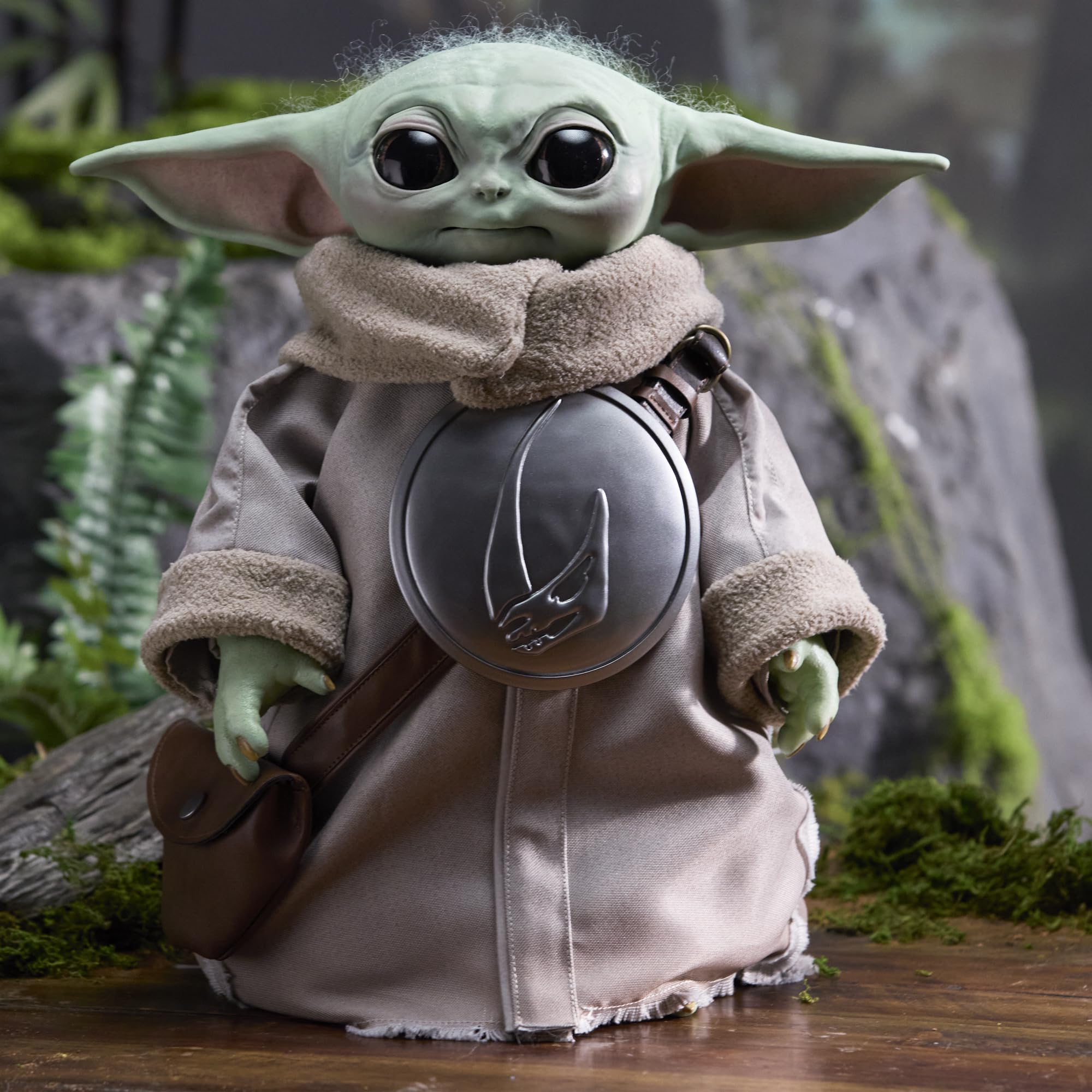 Star Wars Ultimate Grogu, animatronico Premium in Scala 1:1, Replica a grandezza Naturale in Edizione Limitata dai 14 Anni in su, Confezione in Edizione Speciale