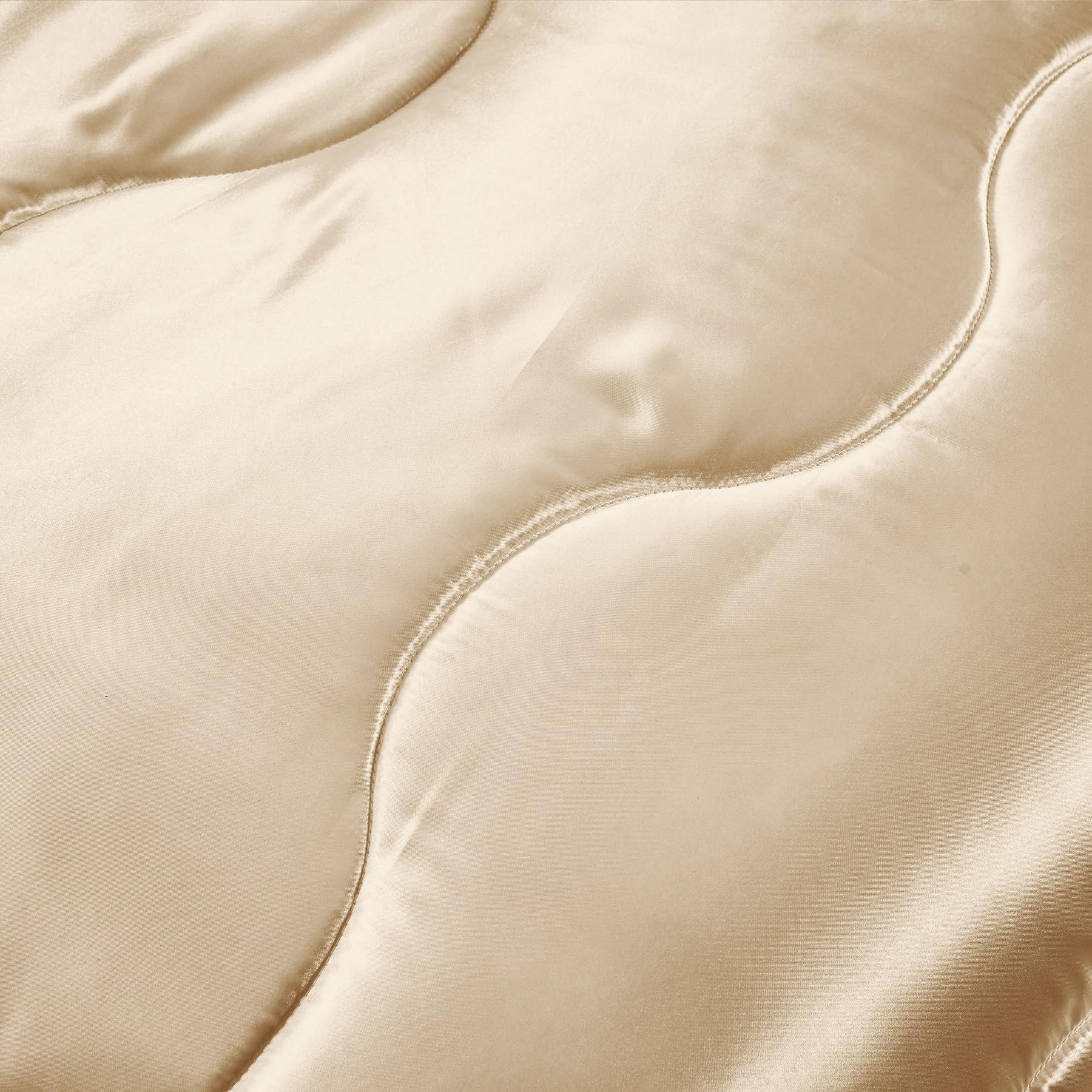 Satin Bettdecke 135x200 Beige Sommerdecke 135x200 200 GSM Seidige Seide Sommerdecke Satin Leicht Weich Glatt Glänzend Deluxe Steppdecke für Sommer mit 80x80 cm Kissenbezug
