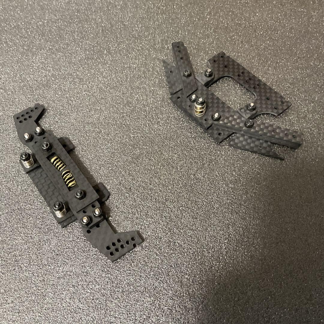 Amazon.co.jp: 出品ミニ四駆 フロントATスラダン&リア一軸AT : ホビー