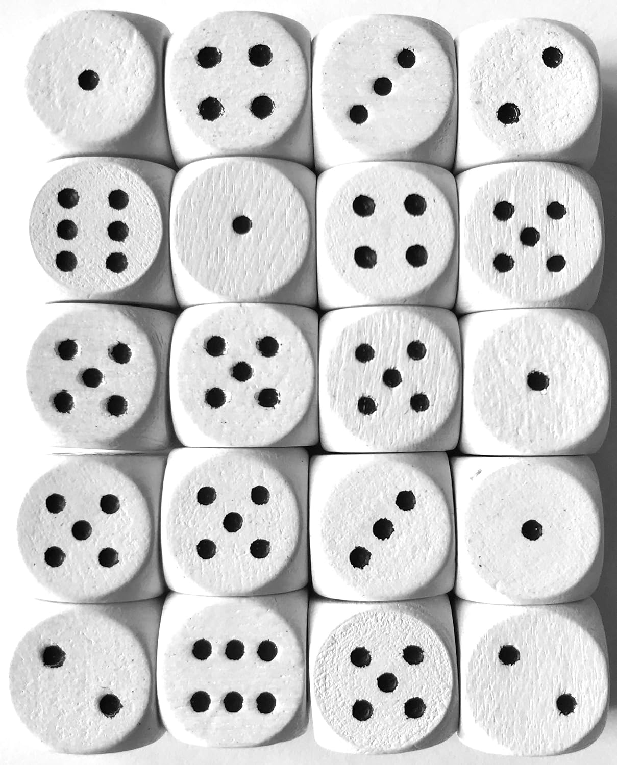Spieltz Mini dados de madera para juegos de mesa, 12 mm, fabricado en Alemania, 20 dados, color blanco