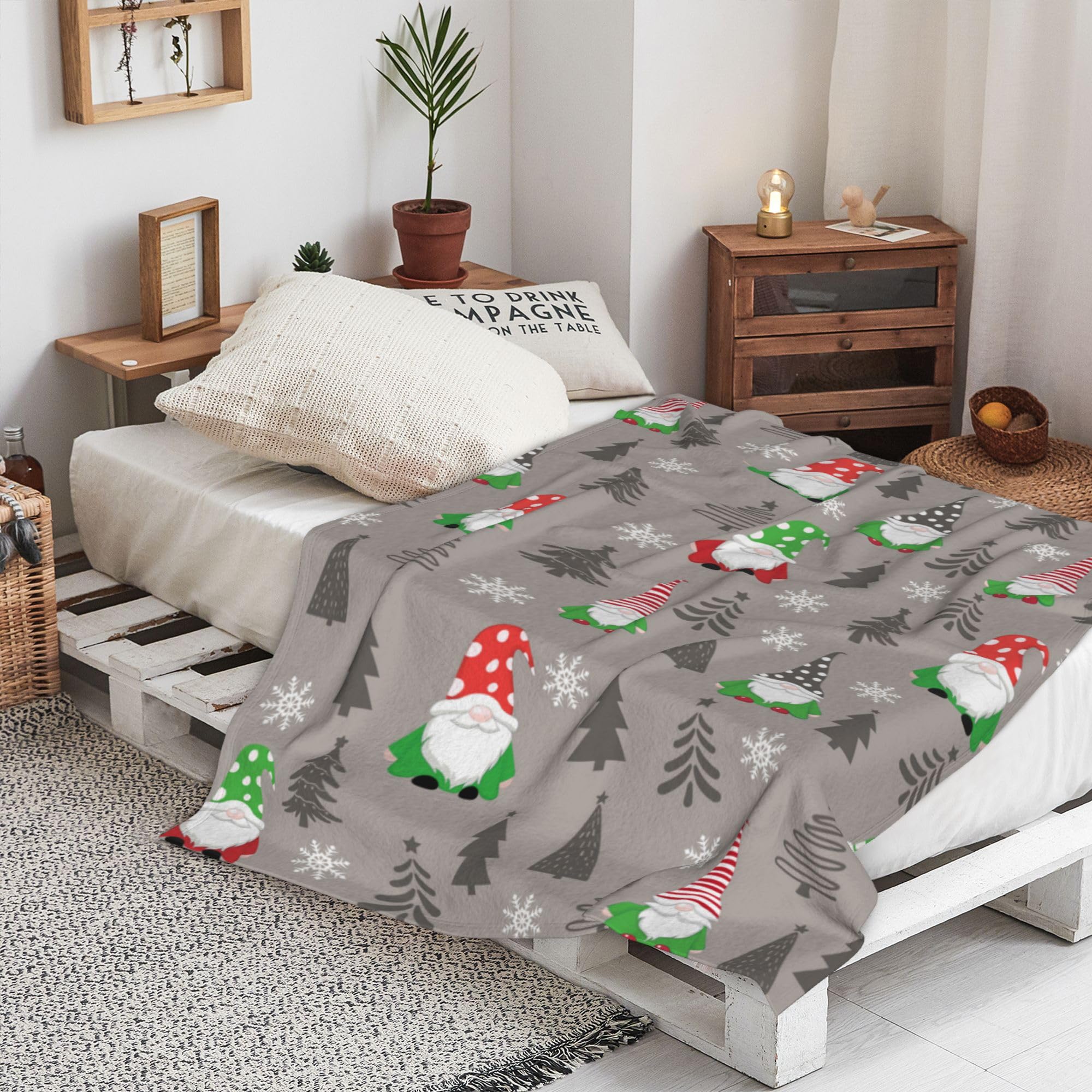 Gnome Throw Blanket Xmas Gnome Pattern Warm Luxury Plush Throw Blanket - Image 3