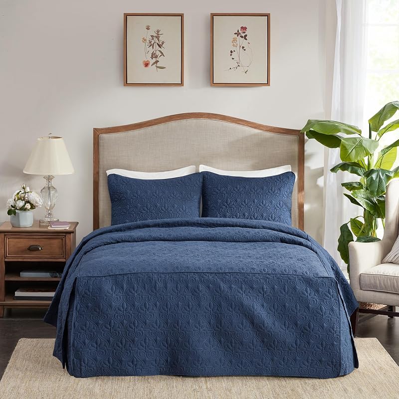 Madison Park Classic Traditional Damask Quilted Bedspread Set, 3PC Queen | Split Corner Quilted, All Season Bedding, with Shams, Lightweight, Navy