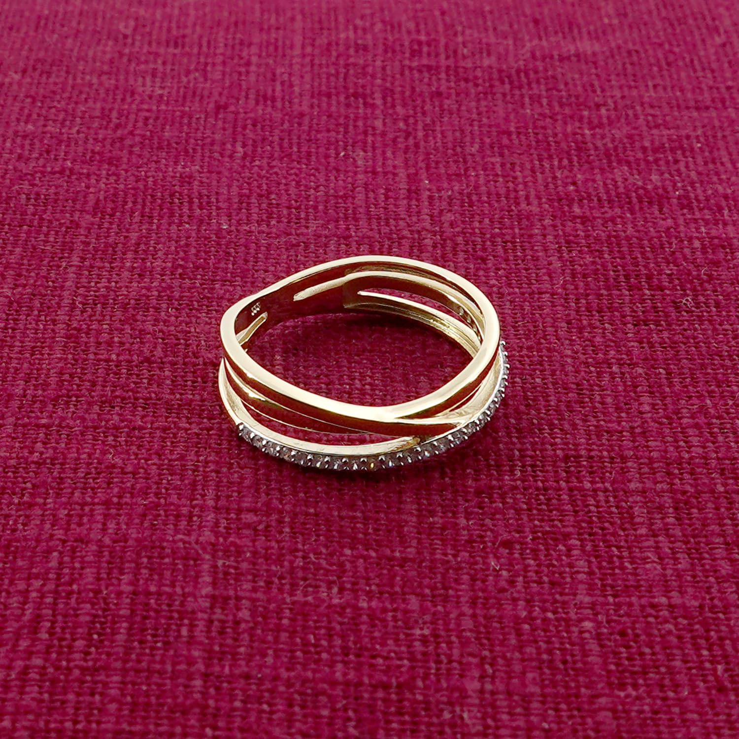 trendor Damenring Gold 333/8K Zirkonia-Ring 68452 | elegantes Schmuckstück für Frauen, zauberhafte Geschenkidee und tolles Accessoire,