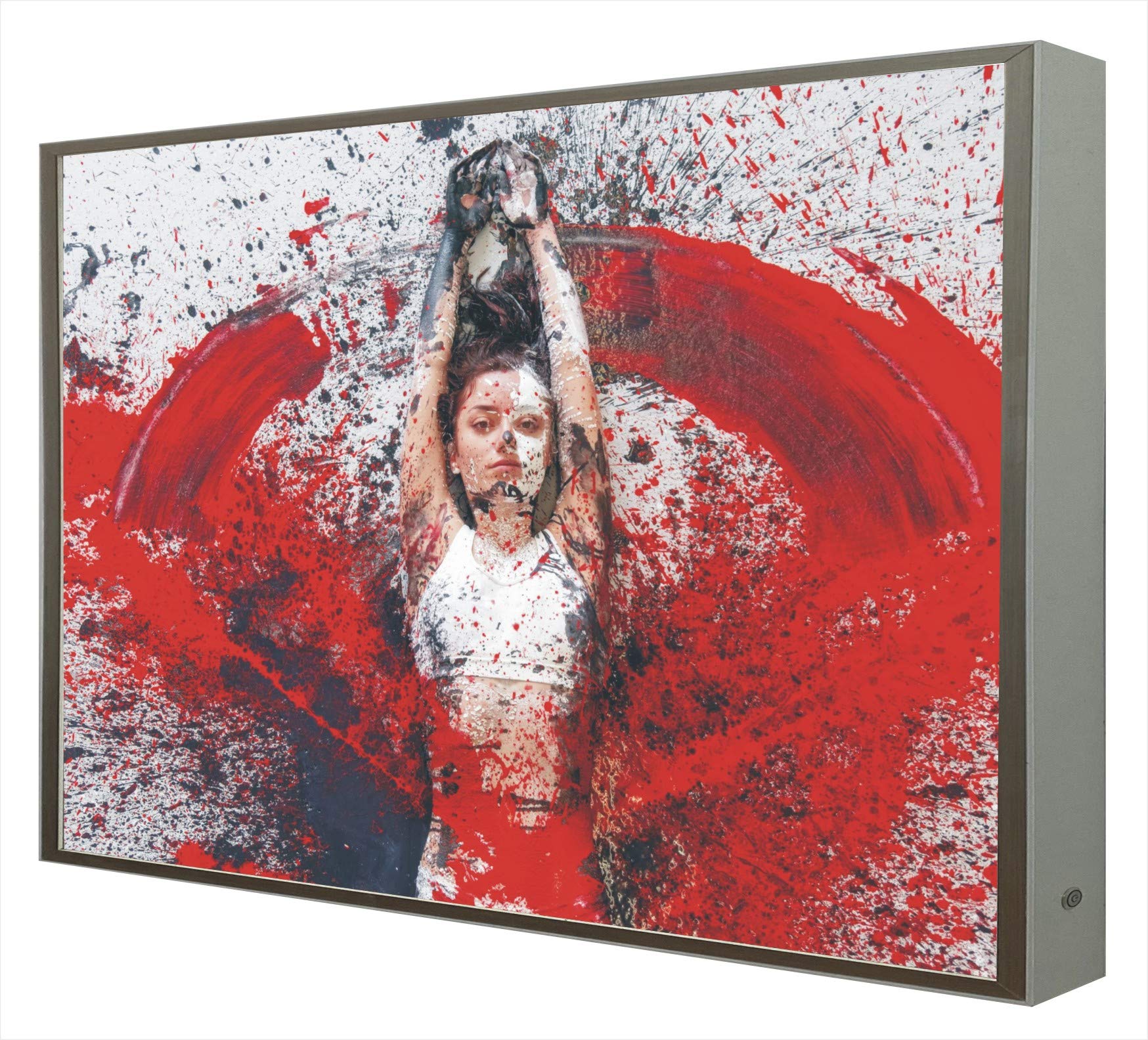 Cadre femme peinte avec LED pour illuminer un couloir sombre