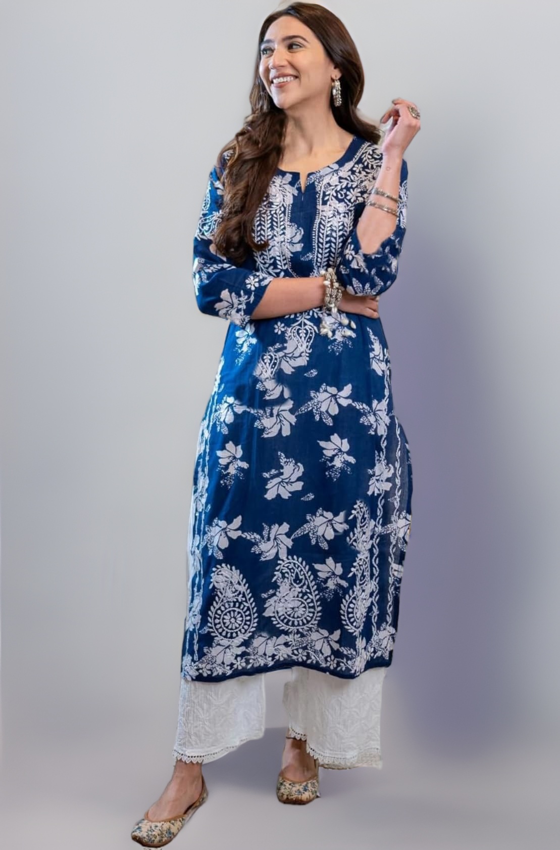 GoSriKi Women's Rayon Blend Chikankari Embroidered Straight Kurta