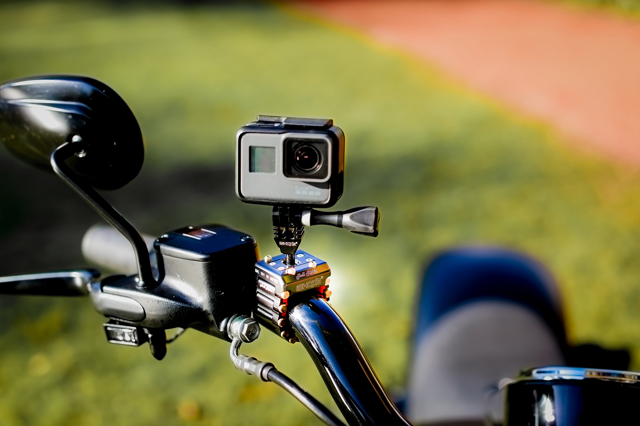 Hell Rider. Completamente in alluminio, adatto per Go-Pro. Motorbike Mount, con diametro di 15-42 mm (allungabile fino a 200 mm) per profilati circolari, ovali o quadri