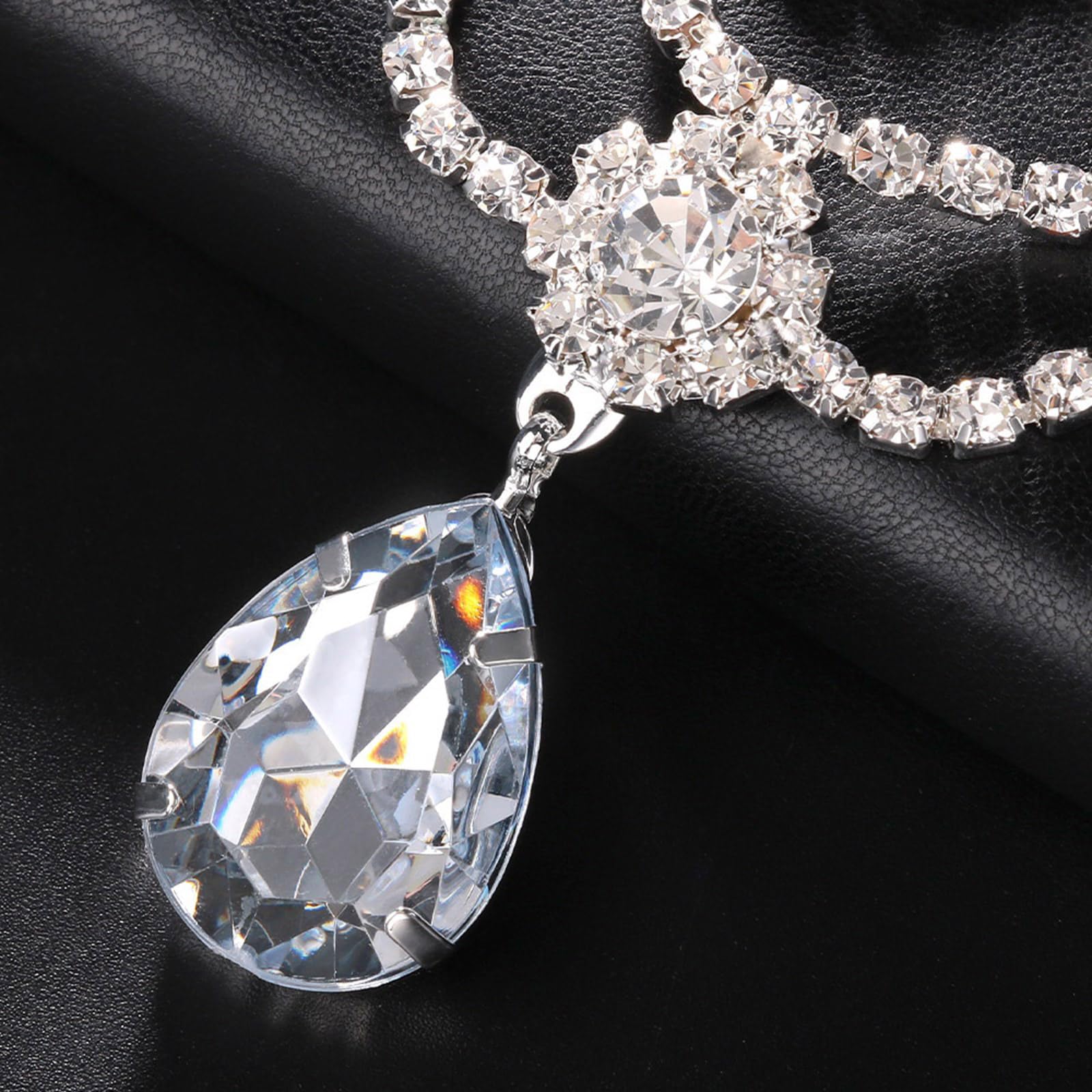 Elegante collana con strass in lega robusta design a frange per abiti da sera casual da indossare tutti i giorni accessori a spalla