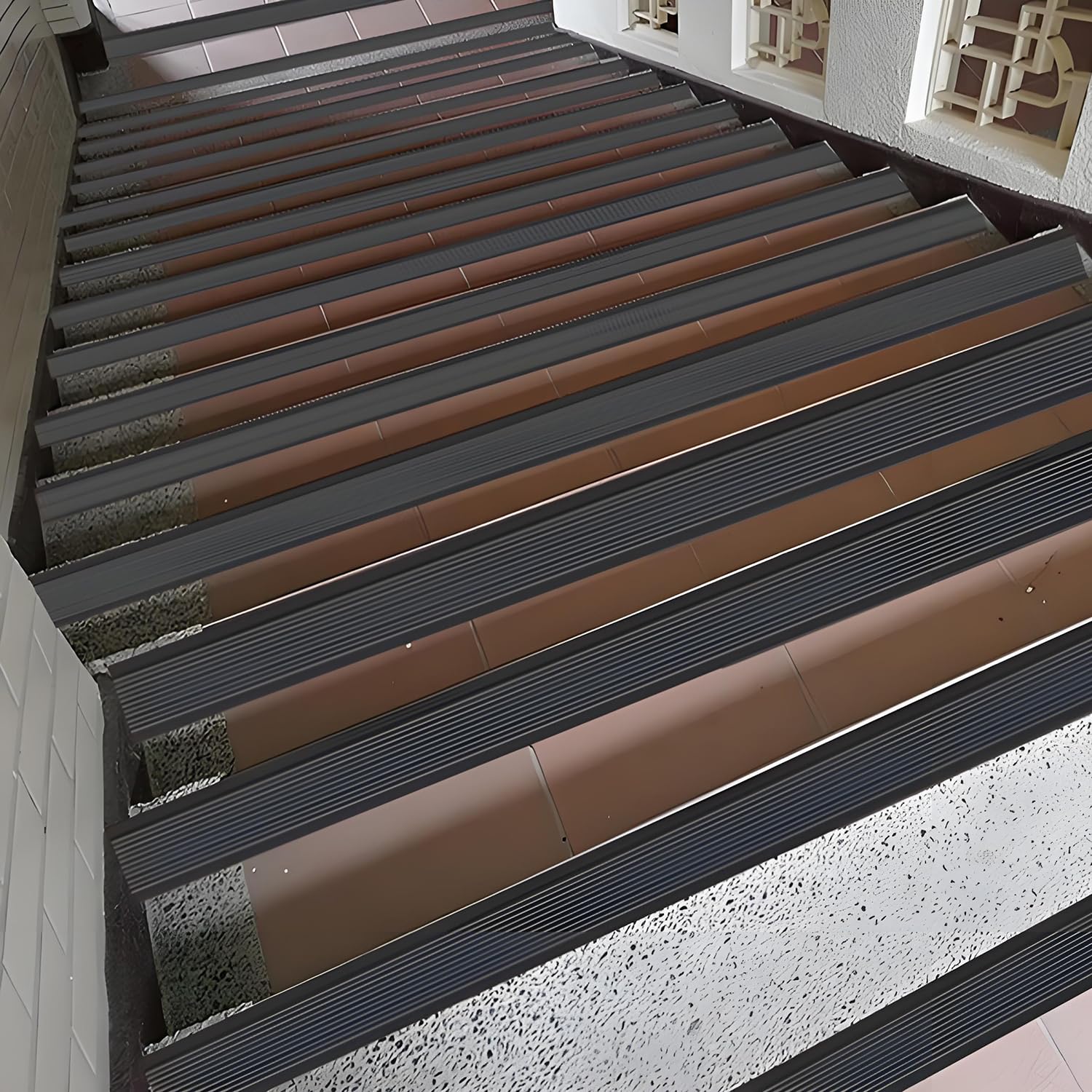Tira antideslizante para peldaños de 1 m, autoadhesiva, 8 cm de ancho, para seguridad en interiores y exteriores