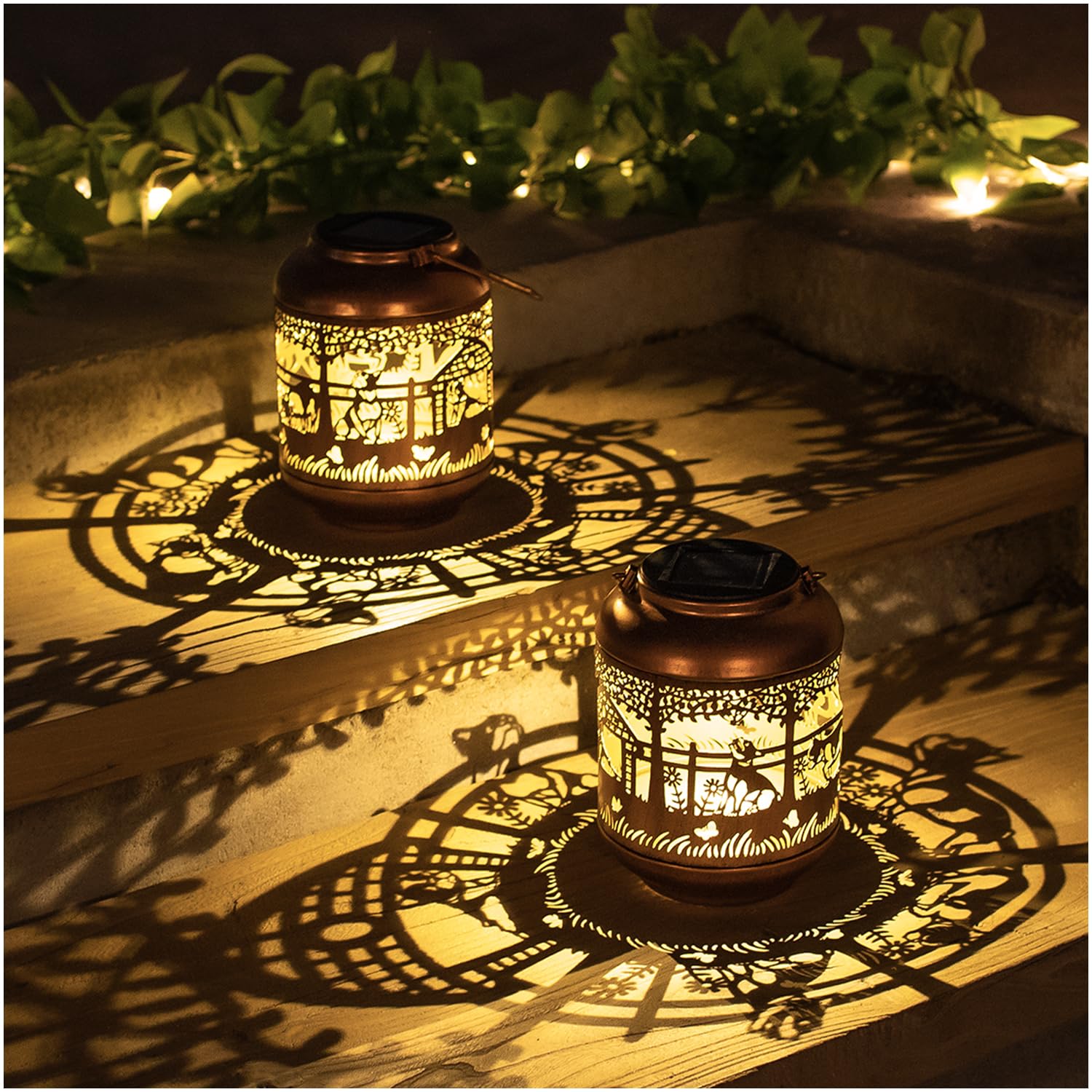 French Bulldog Solar Lantern, Outdoor Waterproof Hanging Solar Light, French Bulldog Gift for Men and Women, Metal LED Decorative Lights for Garden, Patio, Lawn, Tabletop, Aisle, Landscape, Garden