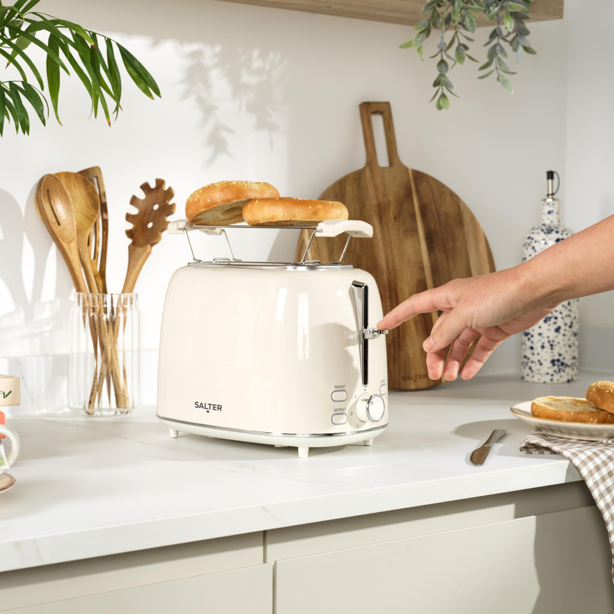 Salter Retro Cream Toster na 2 kromki - 7 poziomów opiekania, rozmrażanie, podgrzewanie i anulowanie, mechanizm wysokiego unoszenia pieczywa, wyjmowana tacka na okruchy, ruszt do podgrzewania bułek