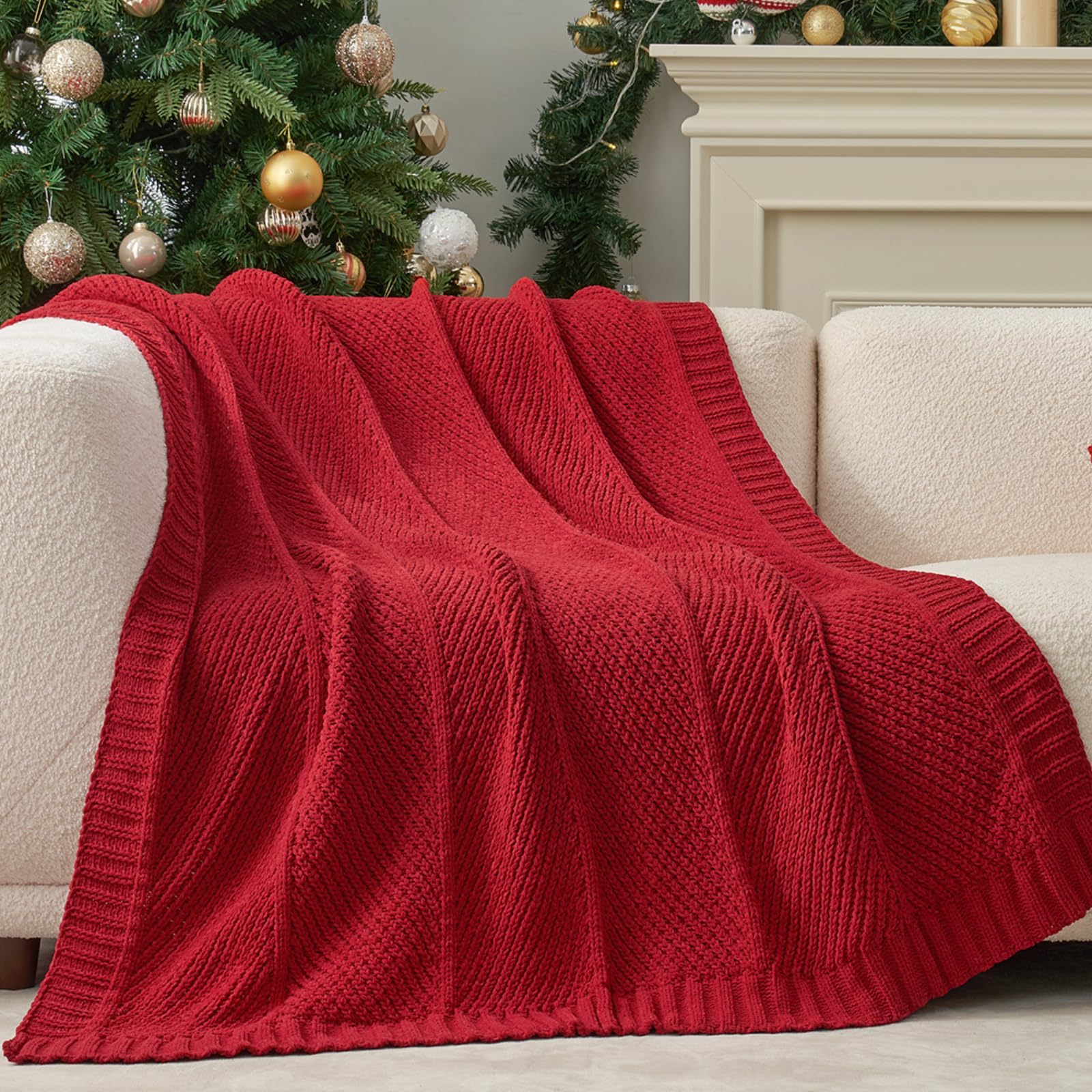 Amélie Home Chenille Knit Throw Blanket for Couch, Christmas Red, 50"x60"