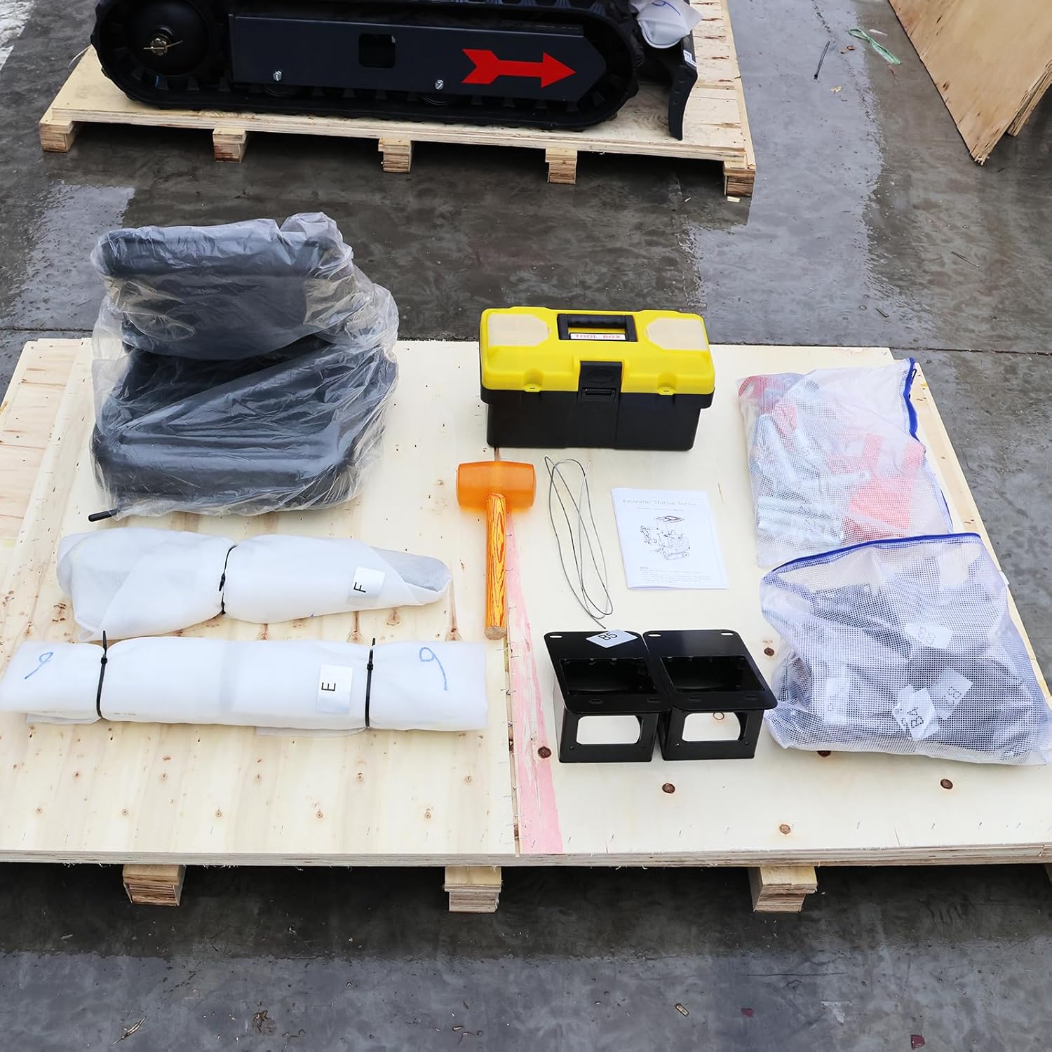 1.2 Ton Mini Excavator with Pilot Control Self-Assembly Required - Digger Featuring 13.5 HP B&S Engine，Perfect for Farm, Construction (Self-assembly required-1)