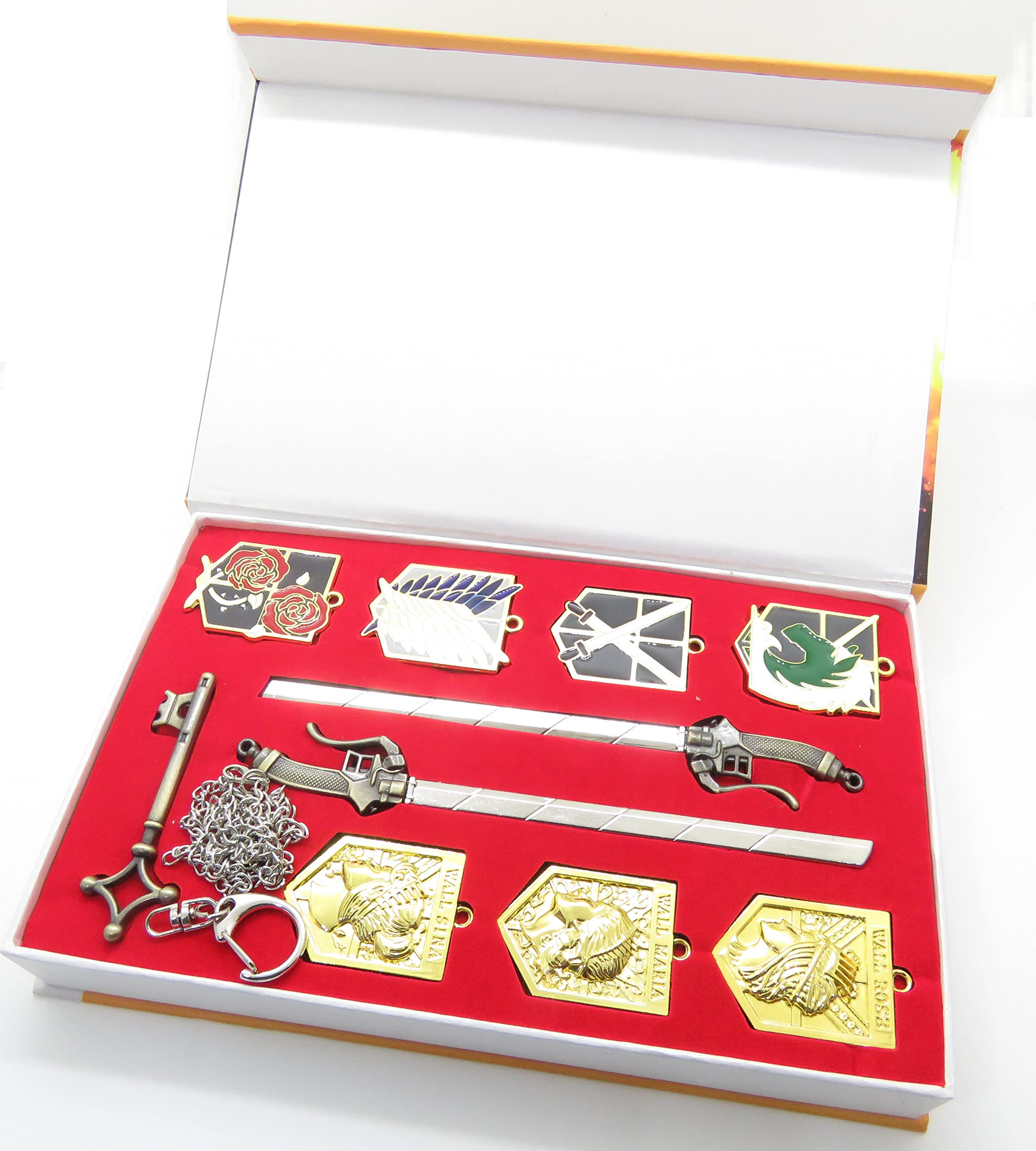 Caja de coleccionista con escudo de la policía militar para los fans de AOT